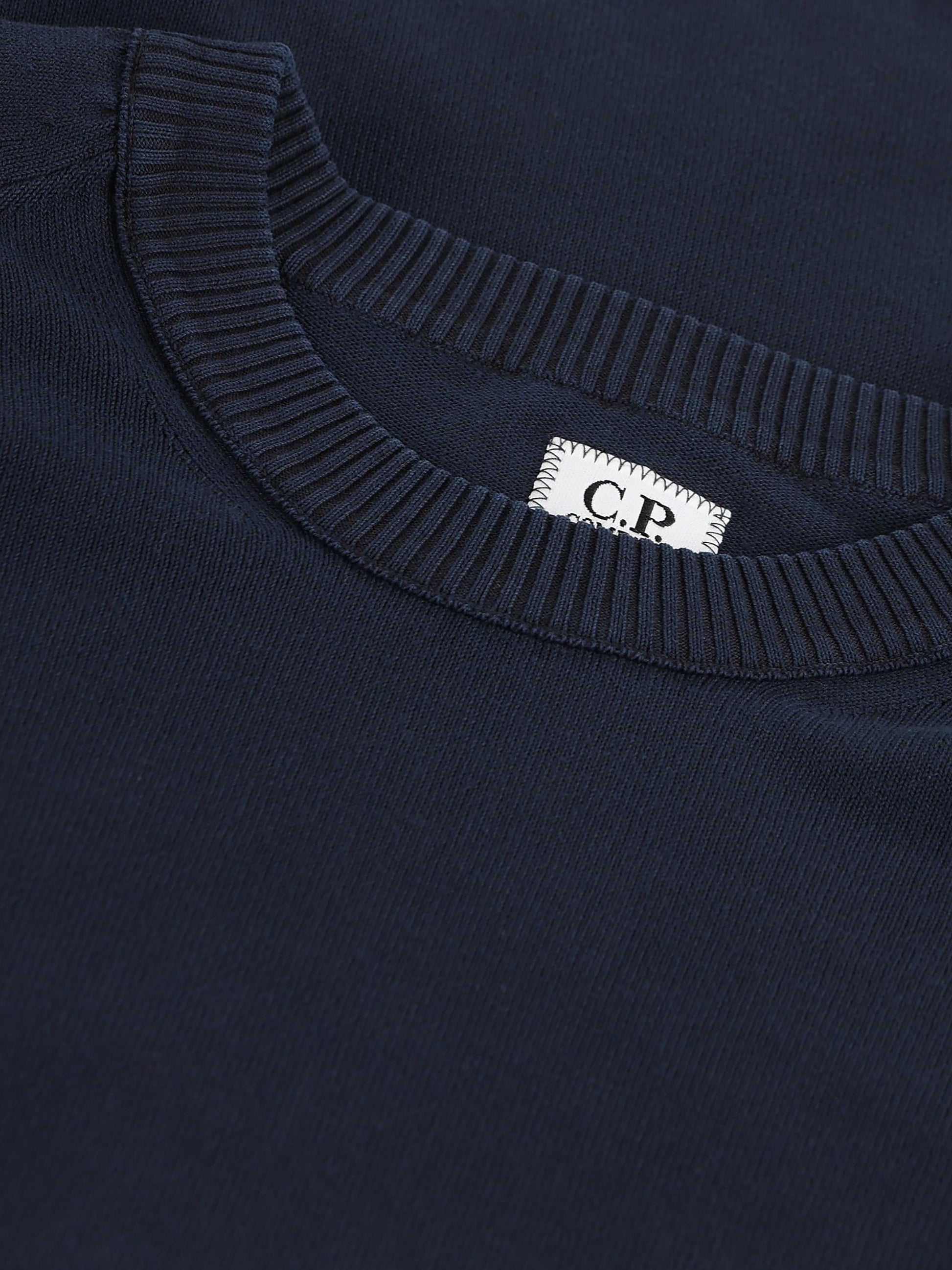 Maglia realizzata in cotone. 20CMKN105A 006323O888 C.P COMPANY 