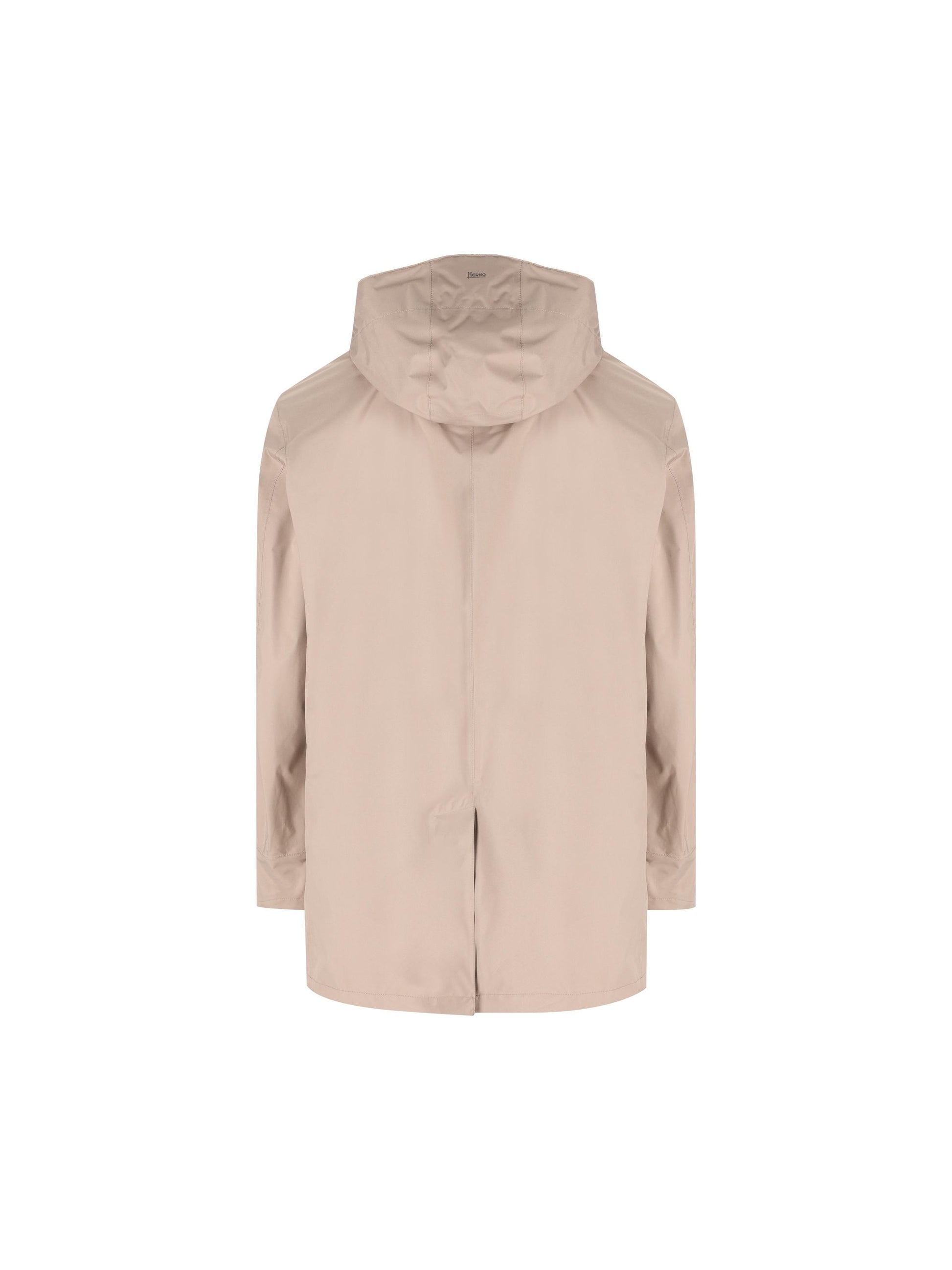 Giacca realizzata in poliestere. IM000349U 128362600 HERNO 