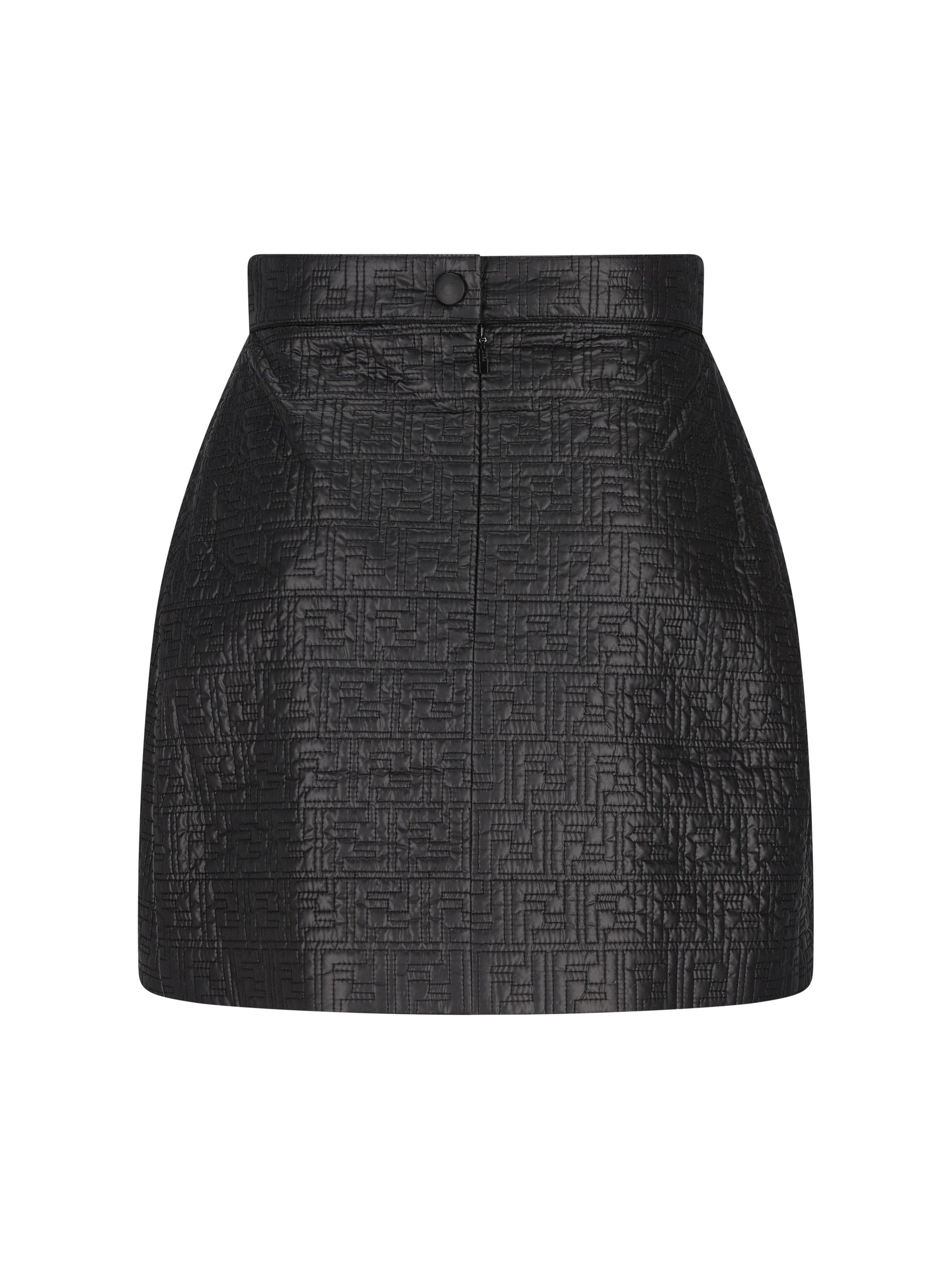 Gonna realizzata in nylon trapuntato. FAB407 AT9CF0GME FENDI 