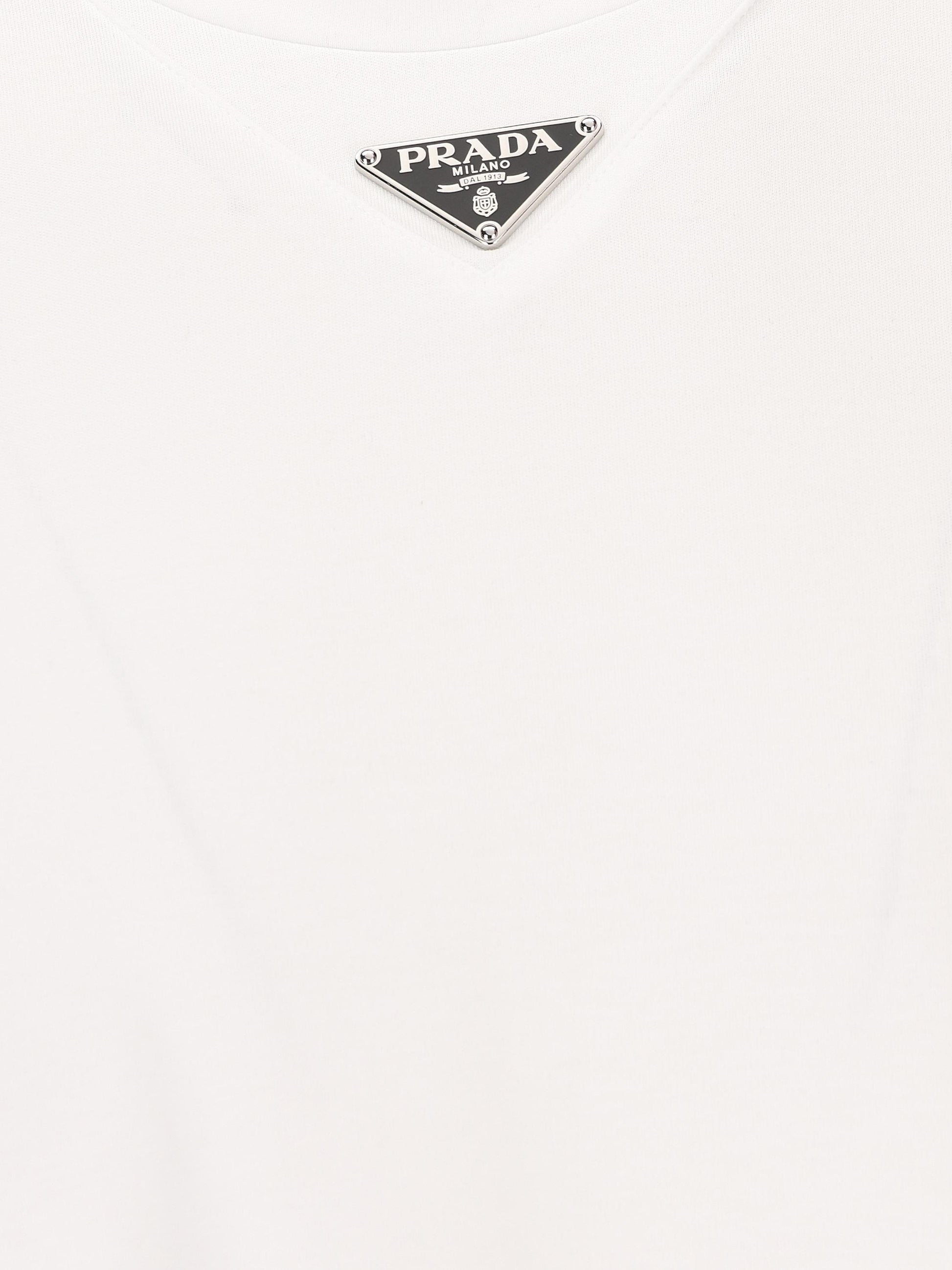 T-Shirt in cotone bianco con logo triangolo metallico UJN861 240F0009 PRADA 