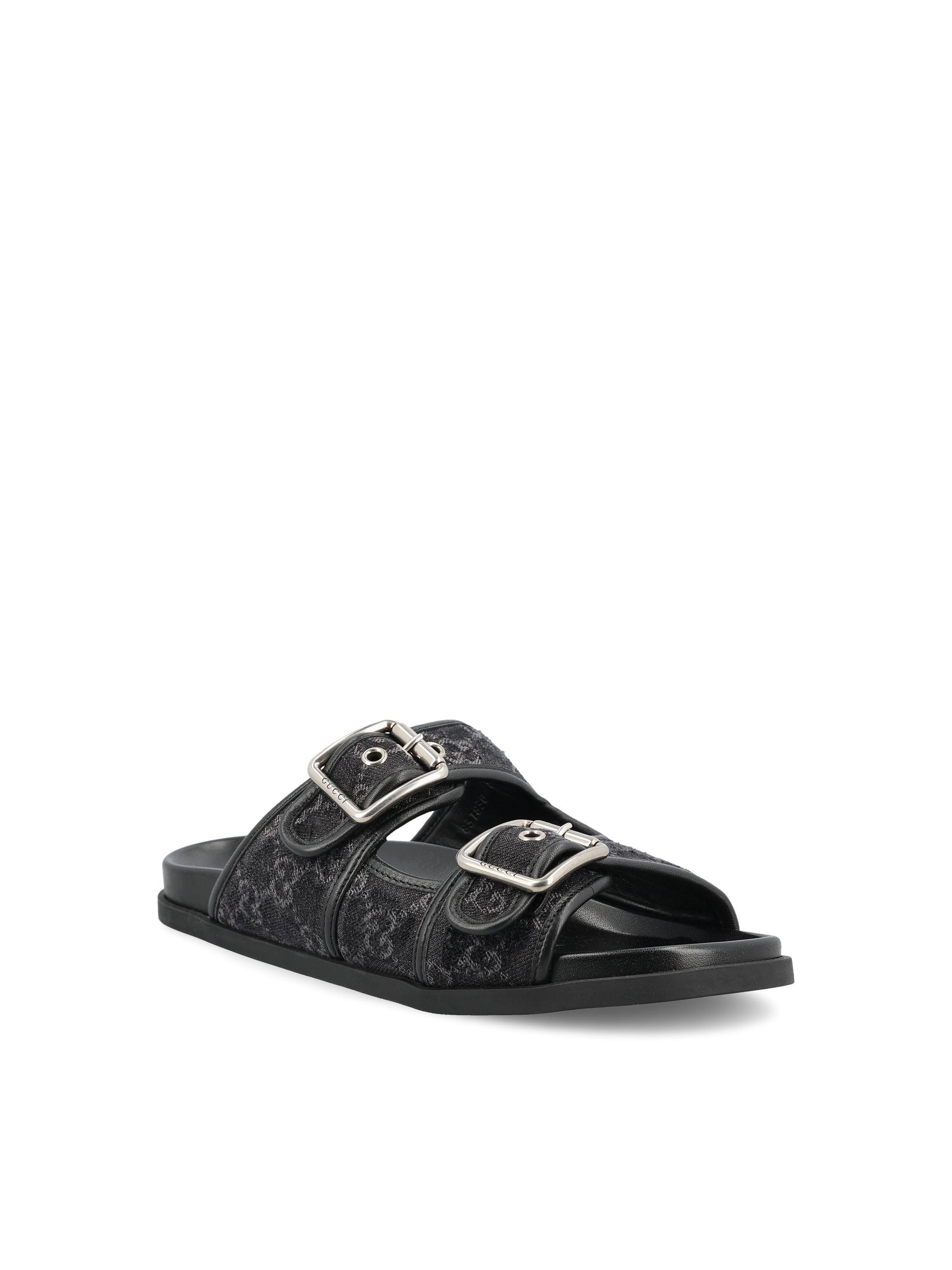 Slide realizzate in denim. 831830 FAFPY8473 GUCCI 