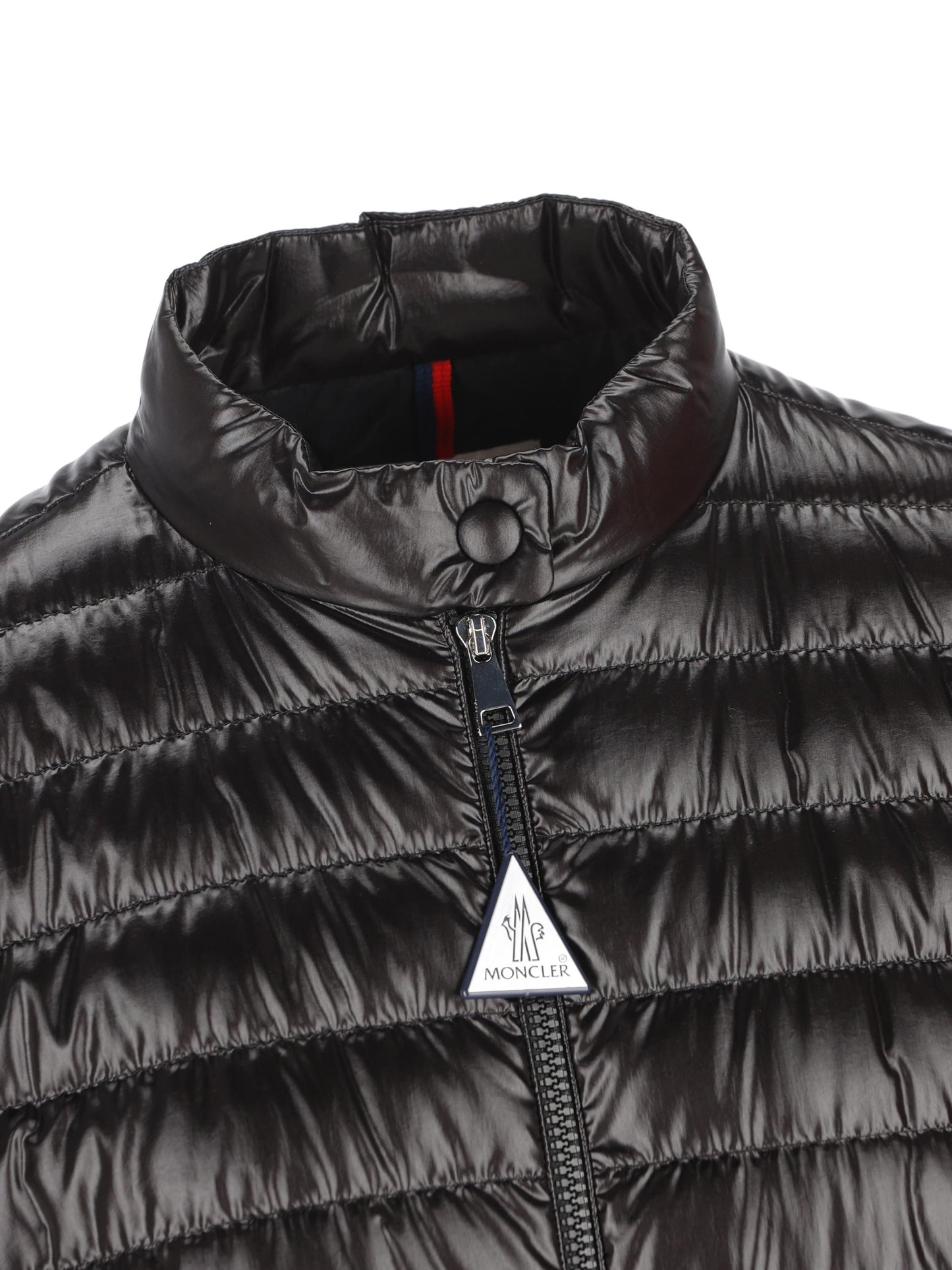 Piumino realizzato in poliammide. W1A00099 597QN999 MONCLER 