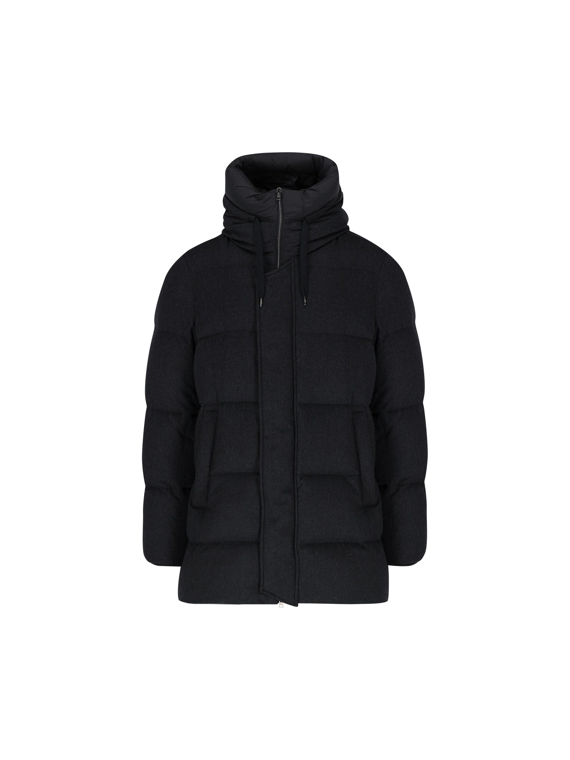 Piumino realizzato in seta e cashmere. PI001143U 380879200 HERNO 