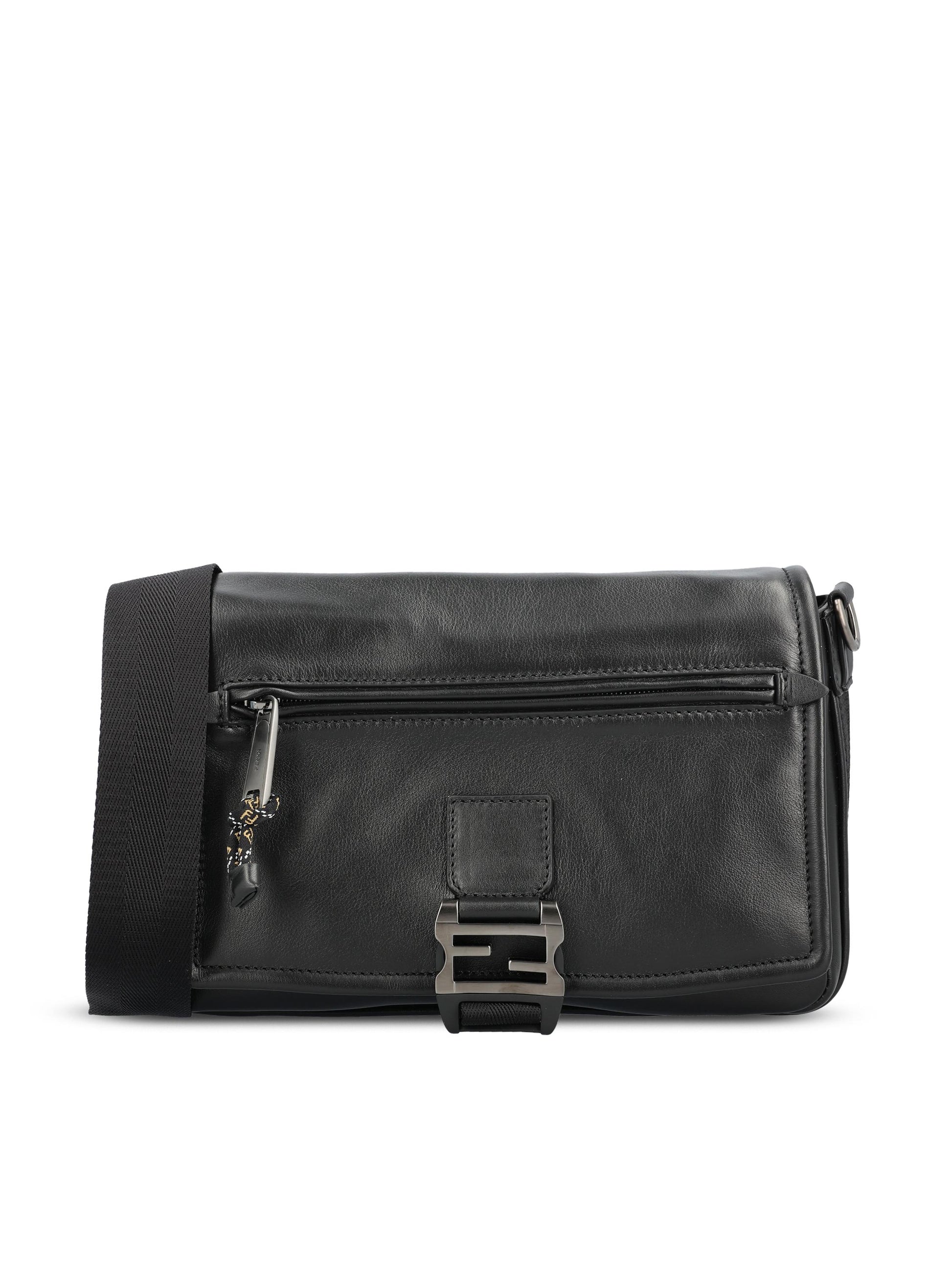 Borsa realizzata in pelle di vitello. 7VA685 AV8BF0SAJ FENDI 