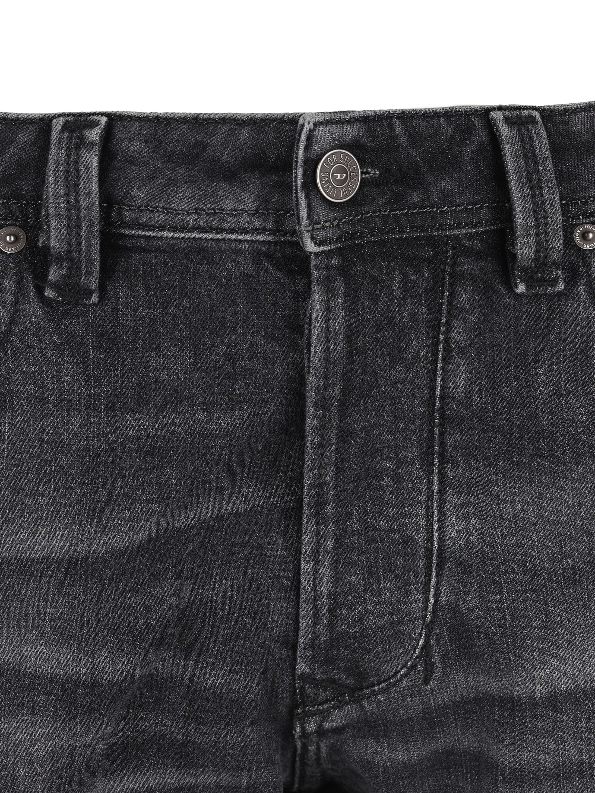 Jeans realizzati in cotone. 00C06Q 09N4902 DIESEL 