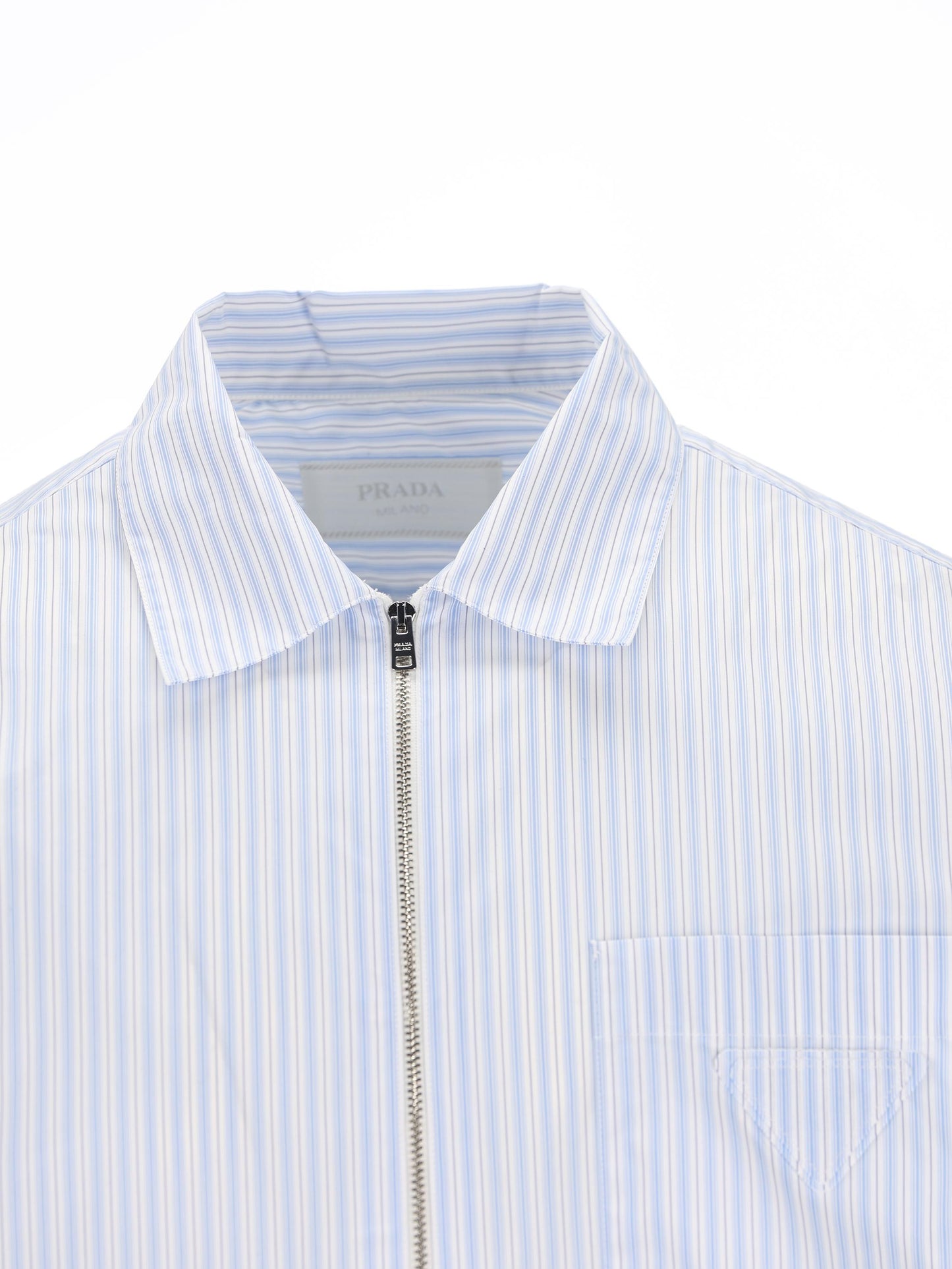 Camicia realizzata in poliammide riciclata. SC855 189HF0W81 PRADA 