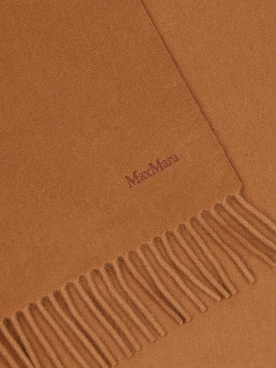 Sciarpa realizzata in cashmere. 2524546332600 009 MAX MARA 