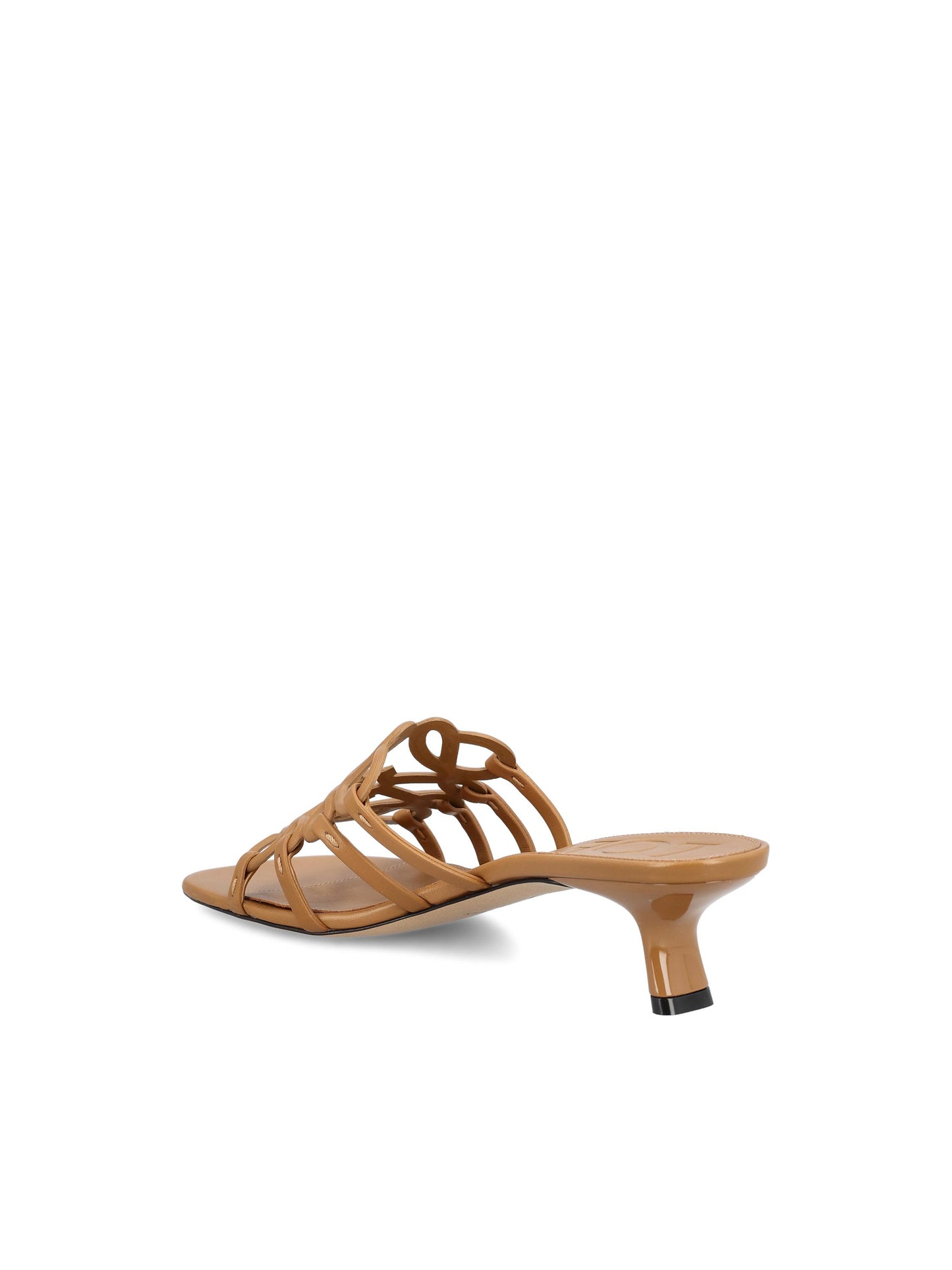 Ciabatte realizzate in pelle di vitello. LPEA465X07 3150 LOEWE 