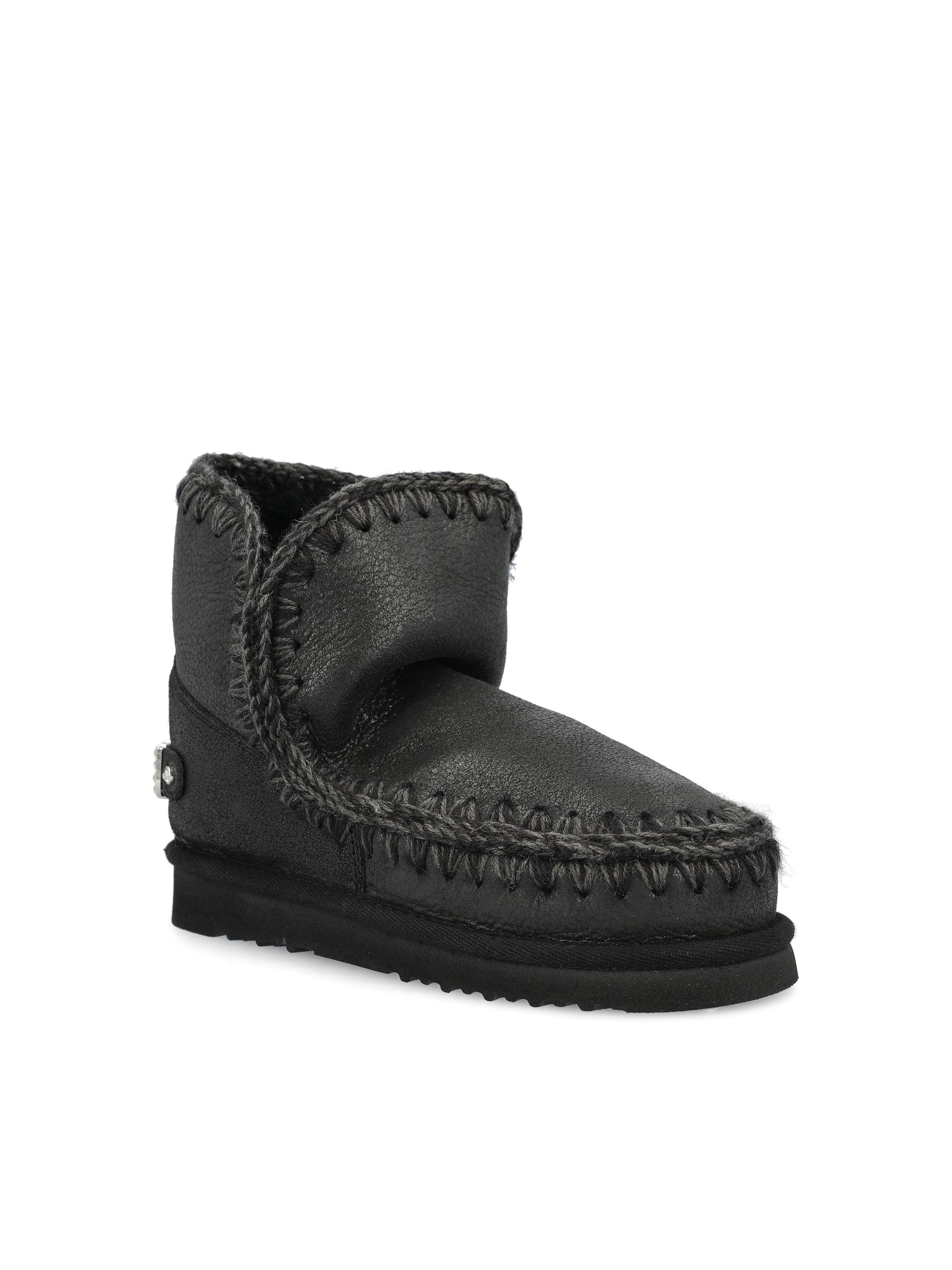 Stivali realizzati in pelle di montone. FW101036B CBKG MOU 