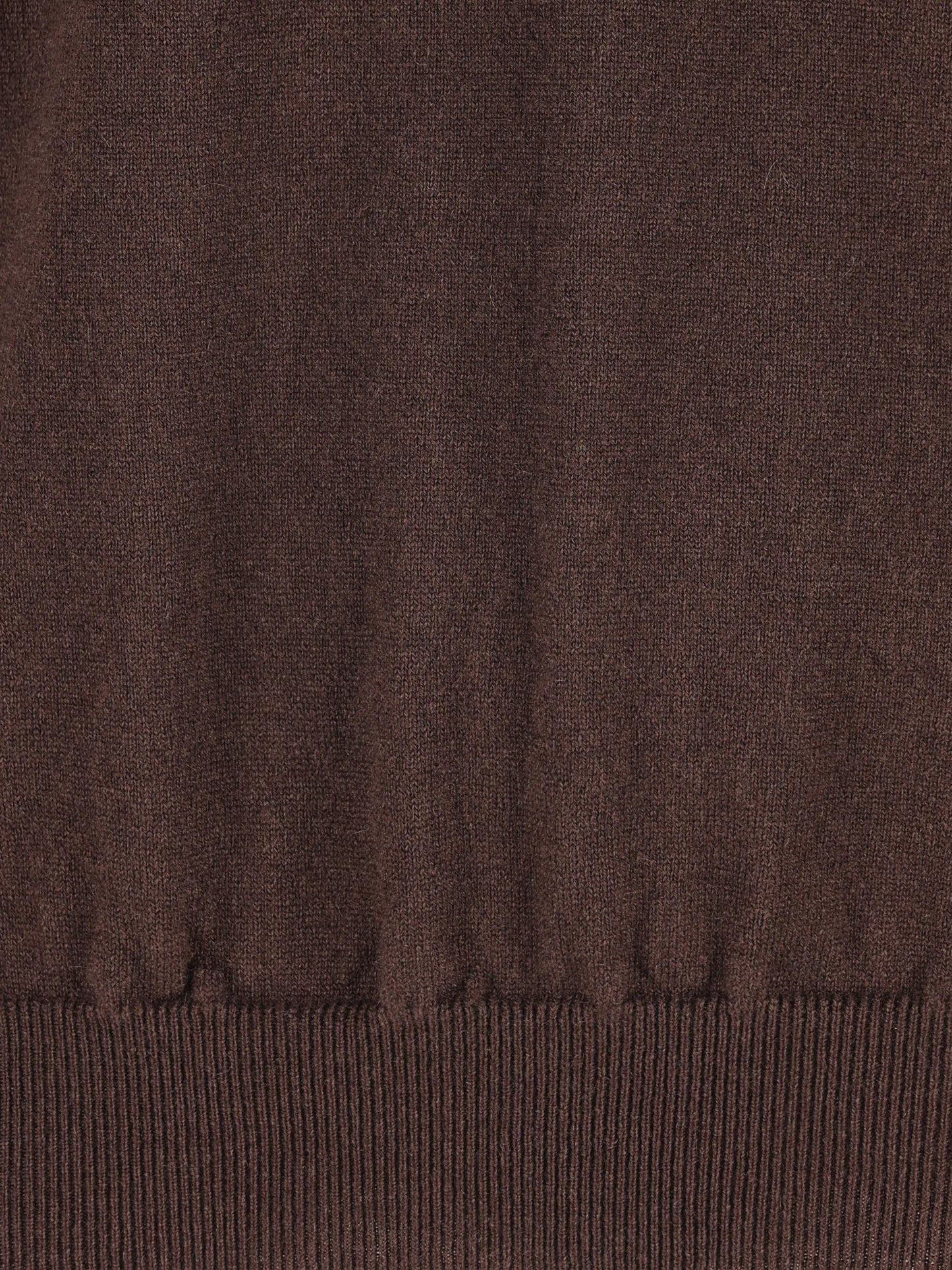 Maglione realizzato in cashmere. 3150C 1019 ALPHA STUDIO 