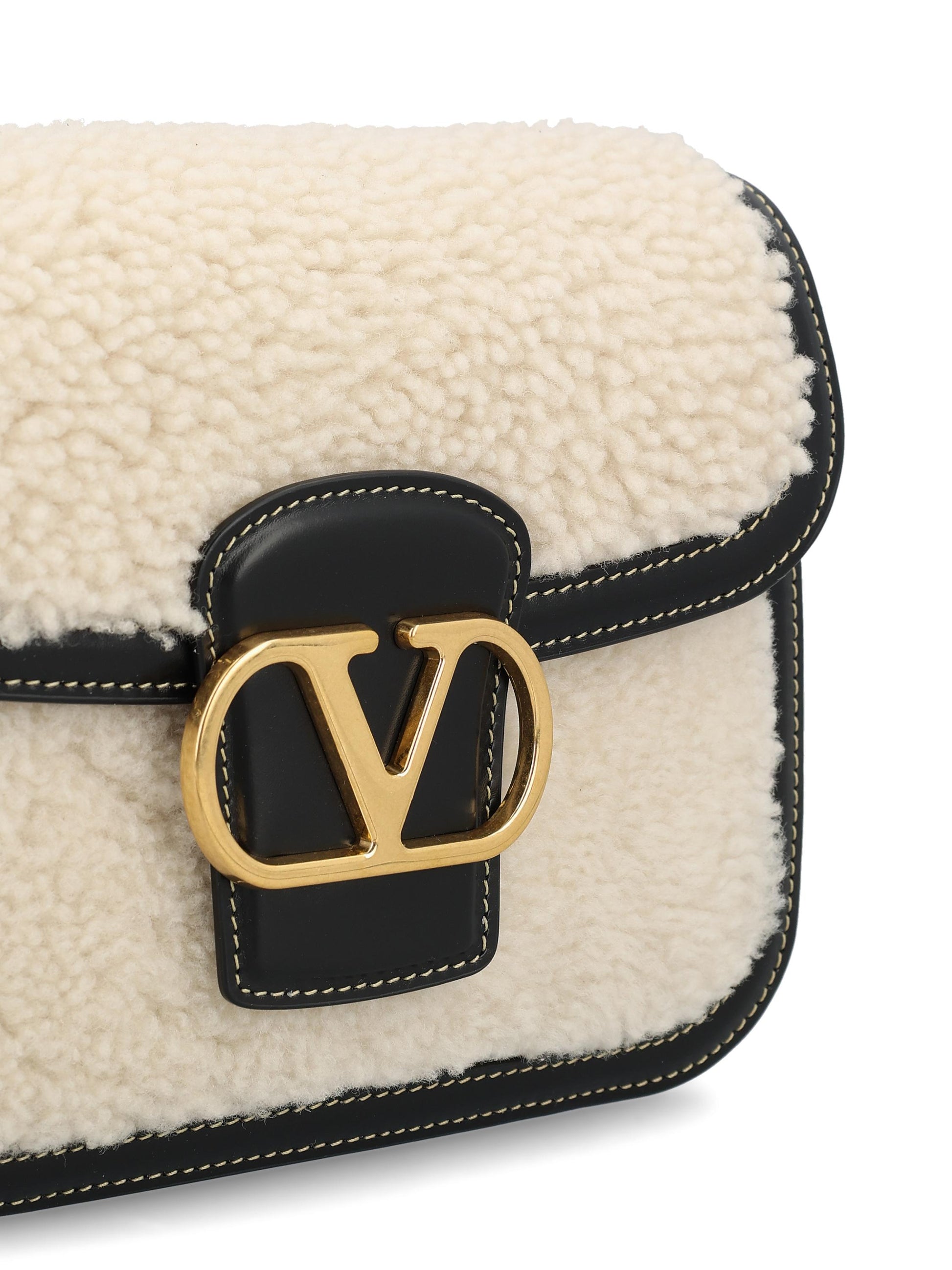 Borsa realizzata in pelle. 7W2B0R46QVM EX9 VALENTINO GARAVANI 