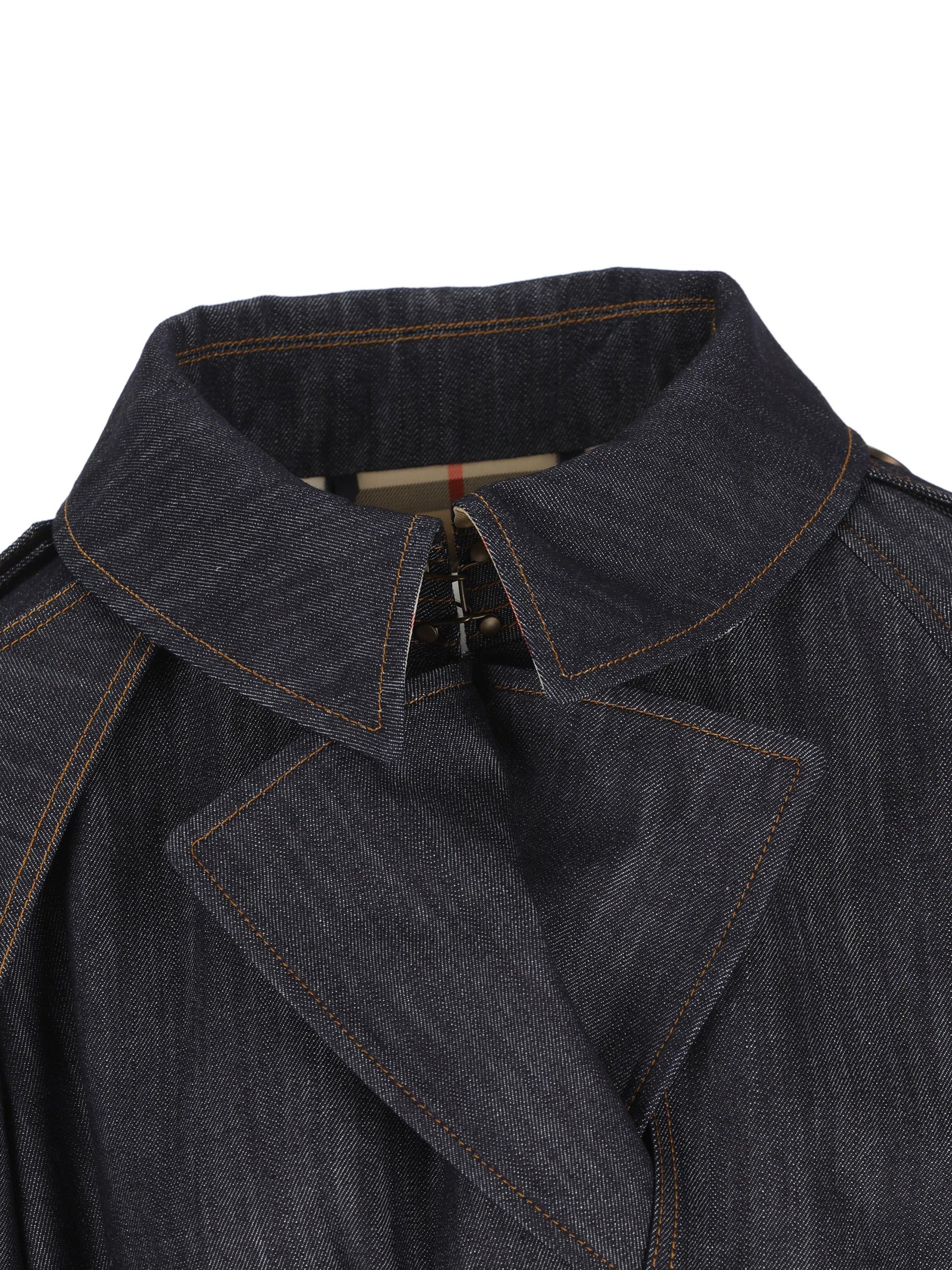 Trench realizzato in denim. 8126364 A1185 BURBERRY 