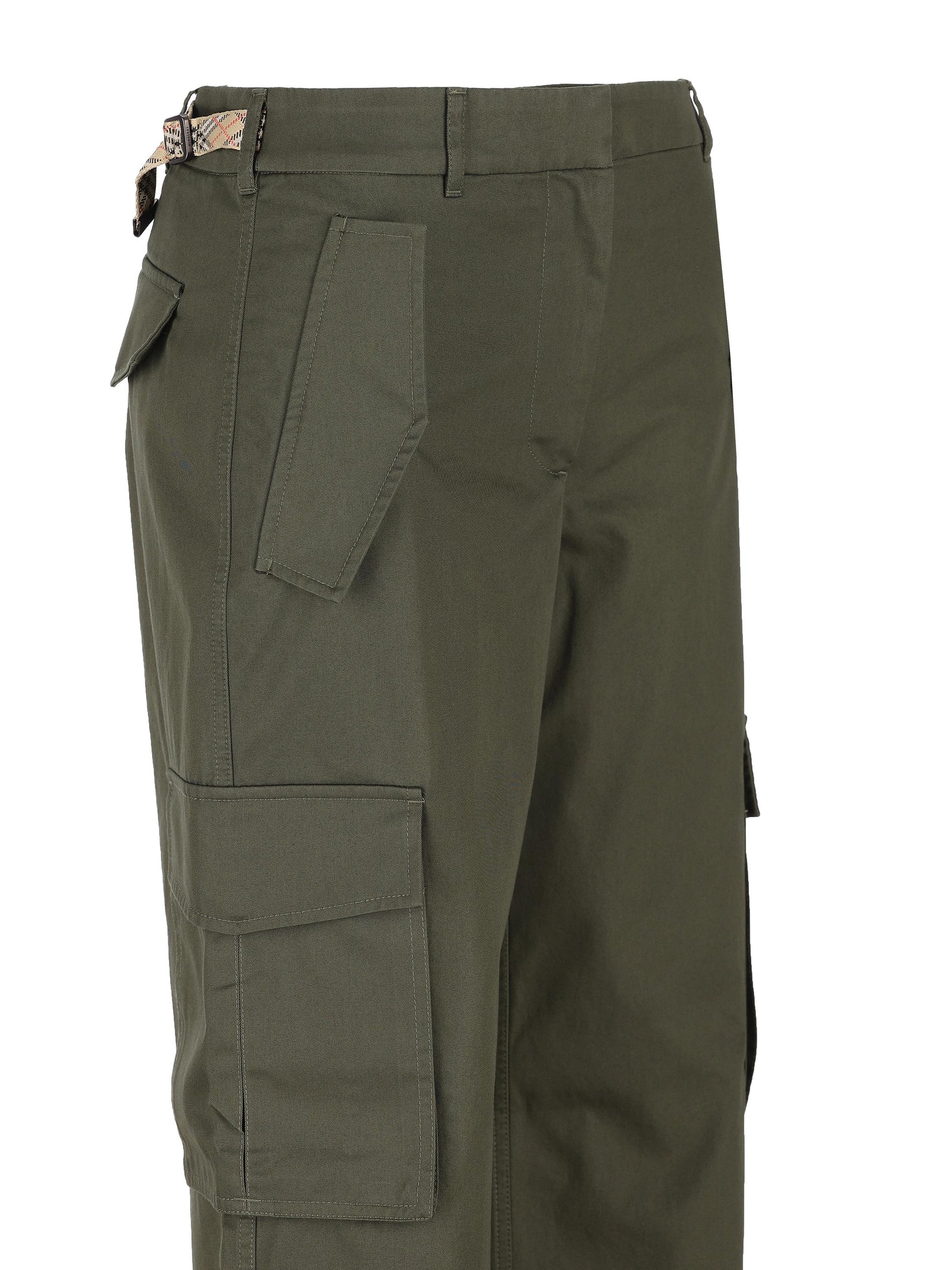 Pantaloni realizzati in cotone. 8118420 C1220 BURBERRY 