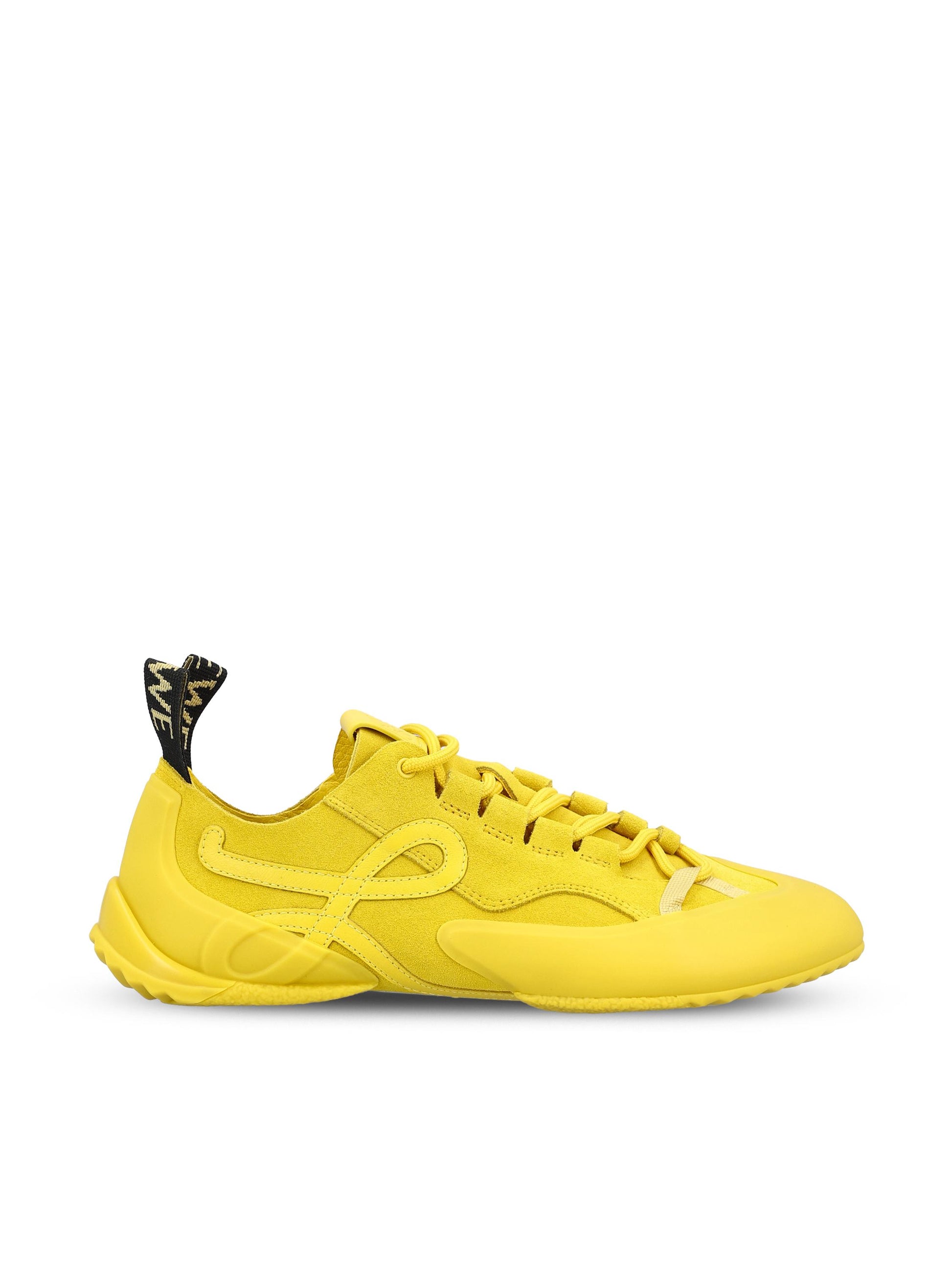Sneakers realizzate in pelle di vitello scamosciata. L814282X76 0963 LOEWE 