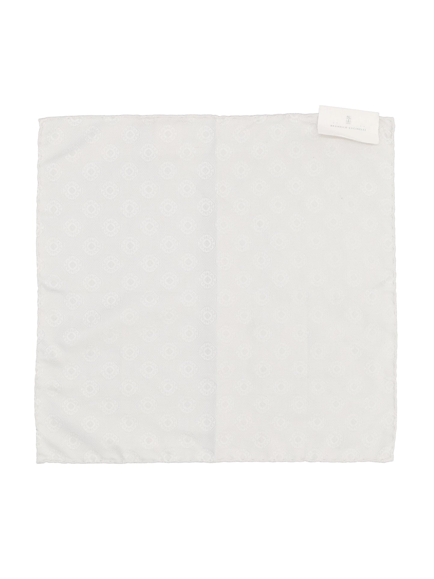 Pochette realizzata in seta. MX8740091 C2723 BRUNELLO CUCINELLI 