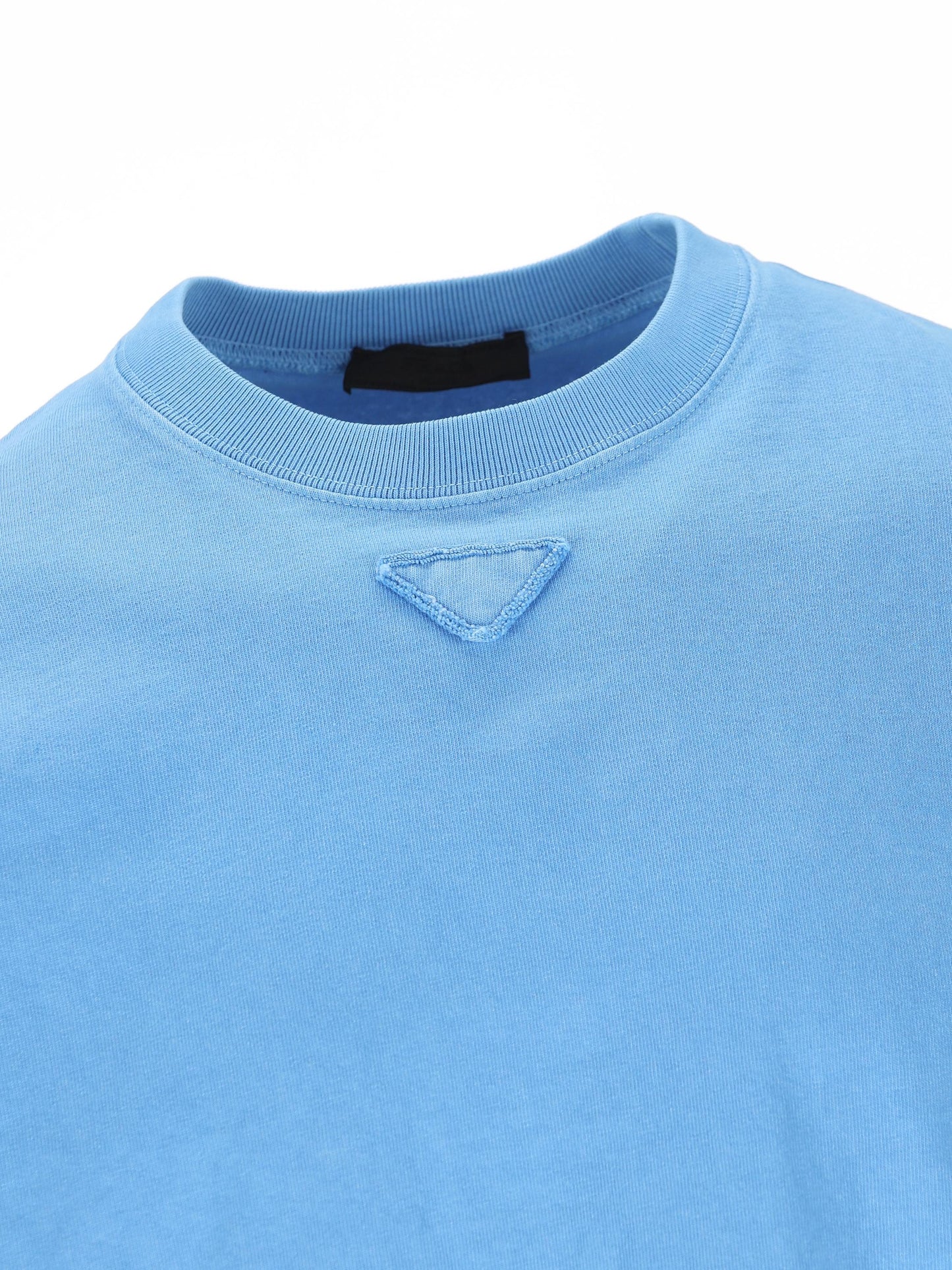 T-Shirt realizzata in cotone. UJN986 187BF0013 PRADA 