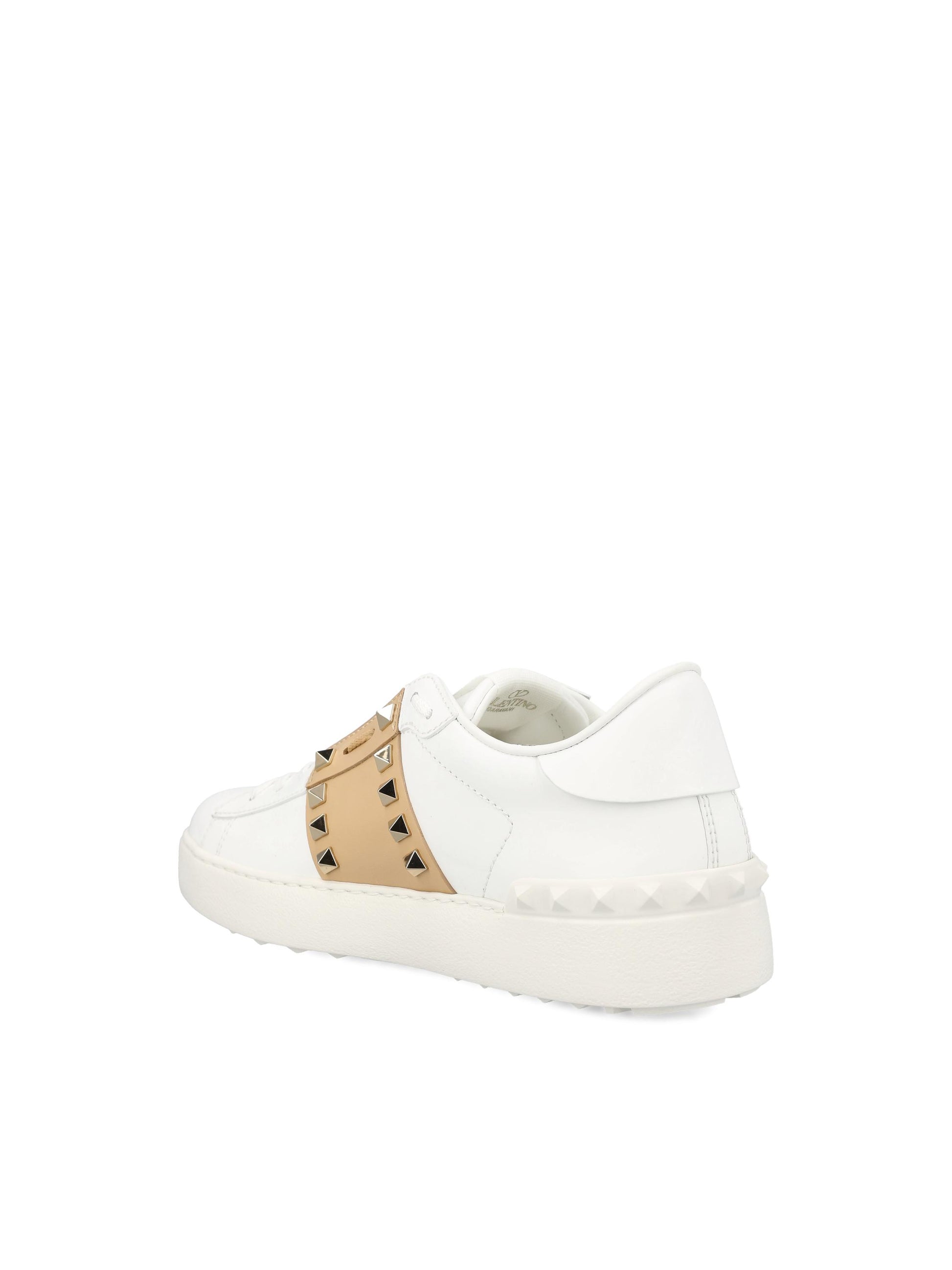 Sneakers realizzate in pelle. 8W2S0A01ZTN DAH VALENTINO GARAVANI 
