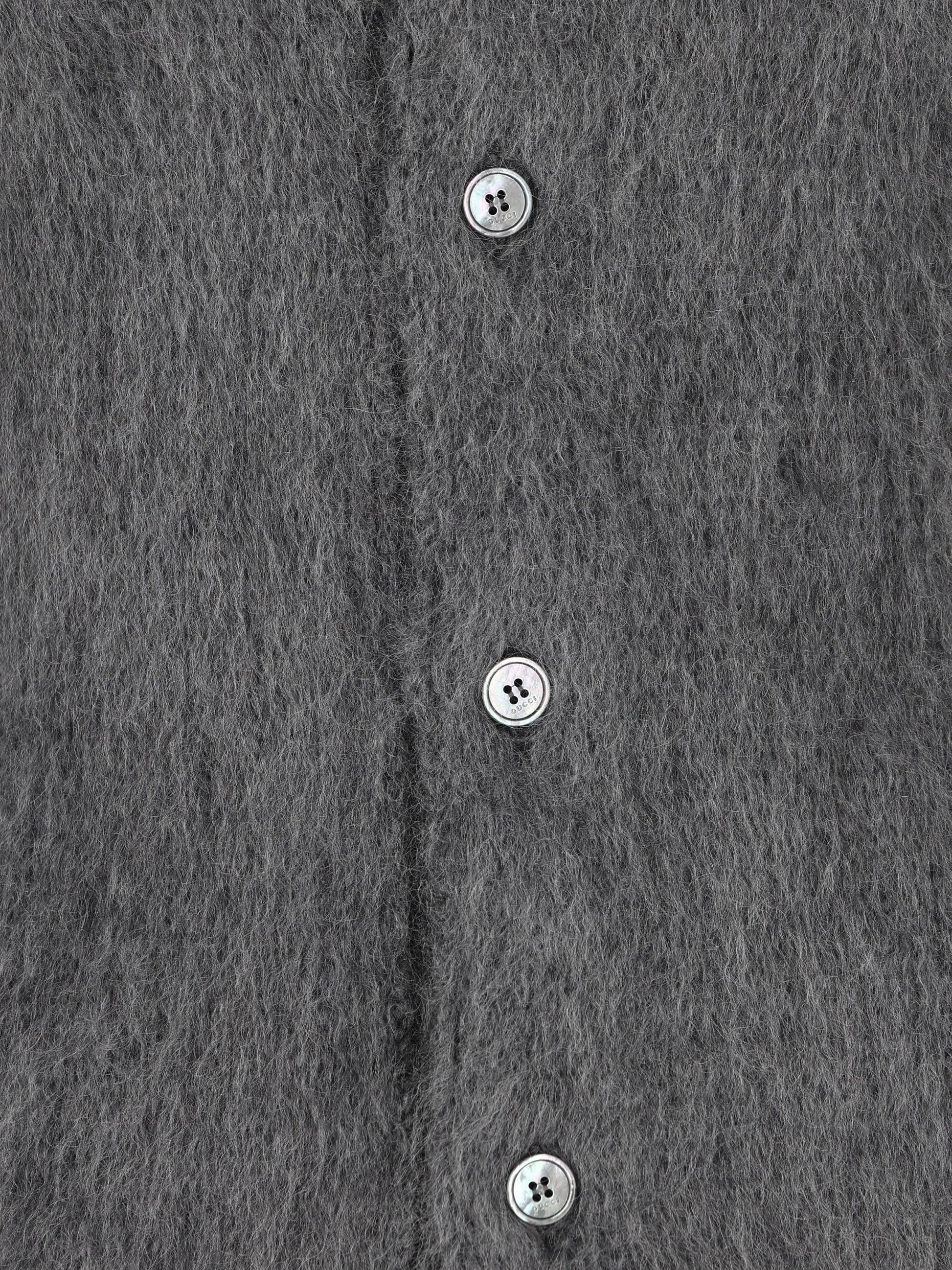 Cardigan realizzato in lana. 849729 XKE7O1087 GUCCI 