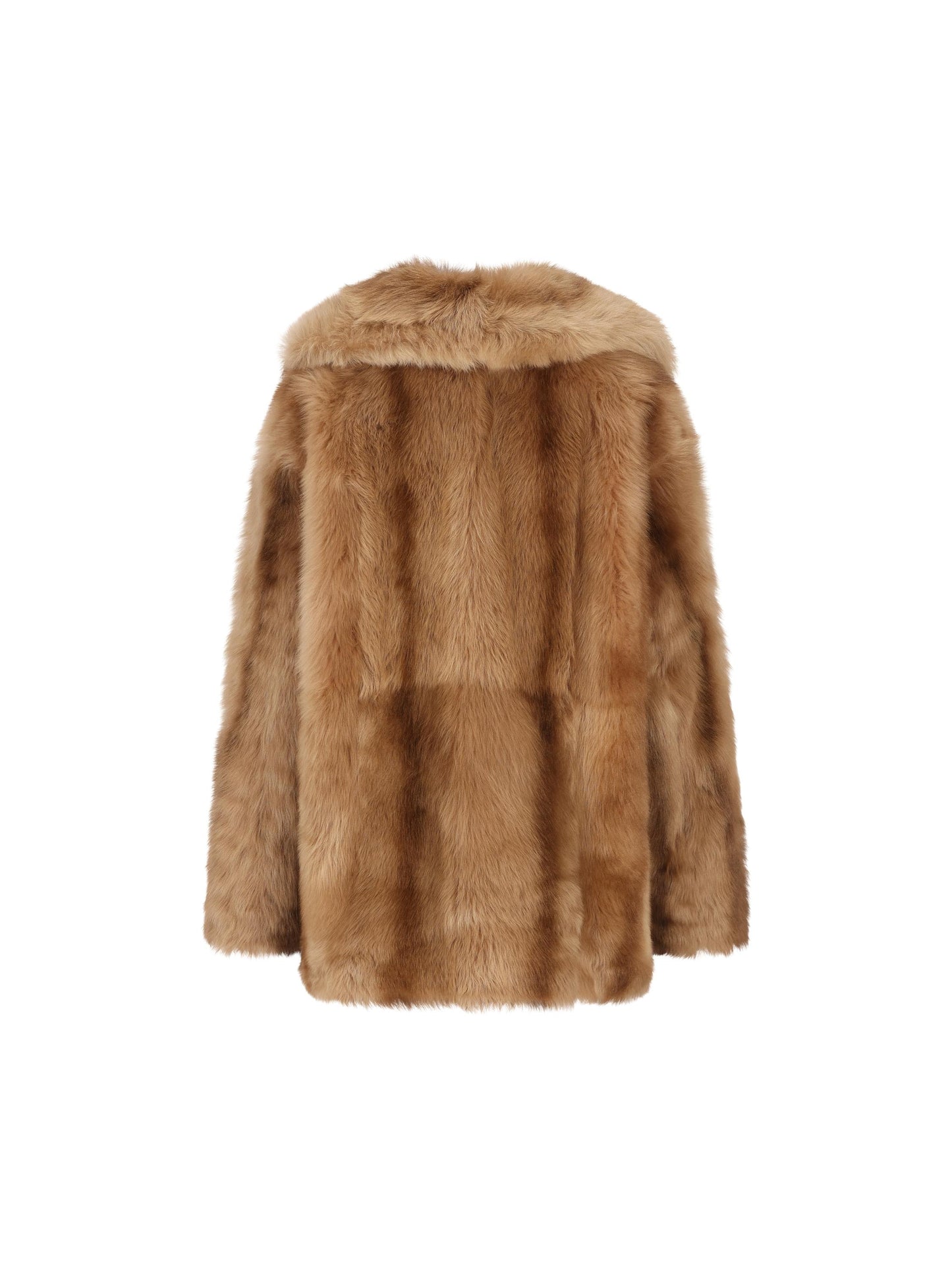 Giacca realizzata in pelliccia di agnello. 847647 XSAHR2078 GUCCI 