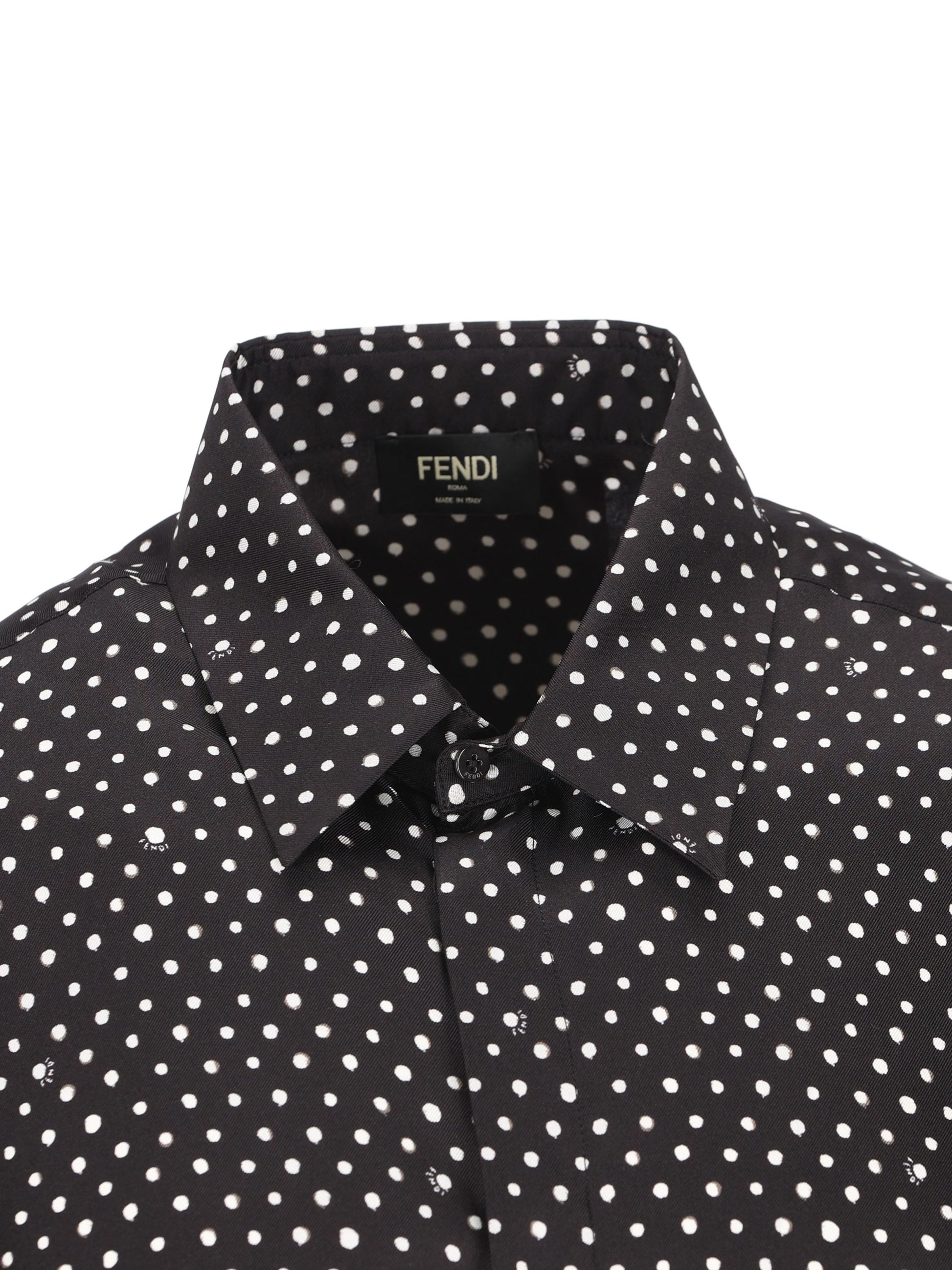 Camicia realizzata in seta. FS0585 AVZ6F0QA1 FENDI 