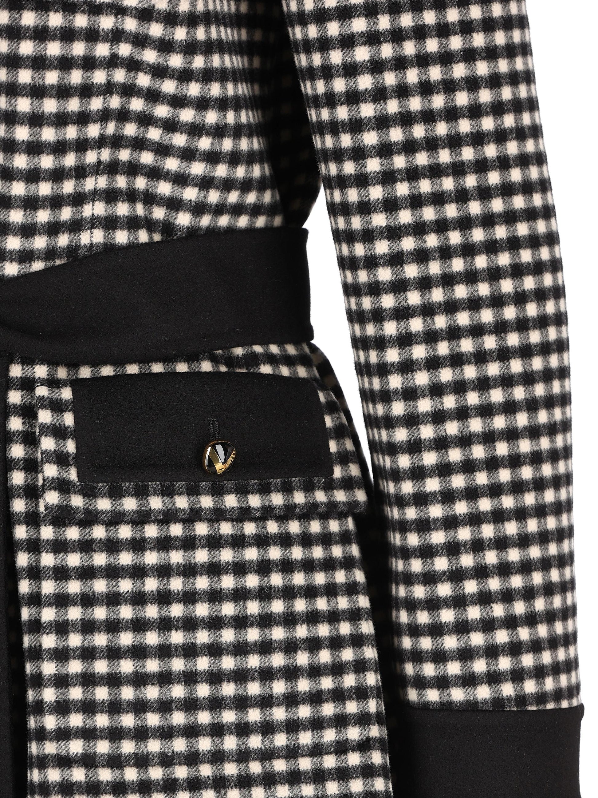 Cappotto realizzato in lana vergine e cashmere. 7B3CA7S09F1 0AN VALENTINO GARAVANI 