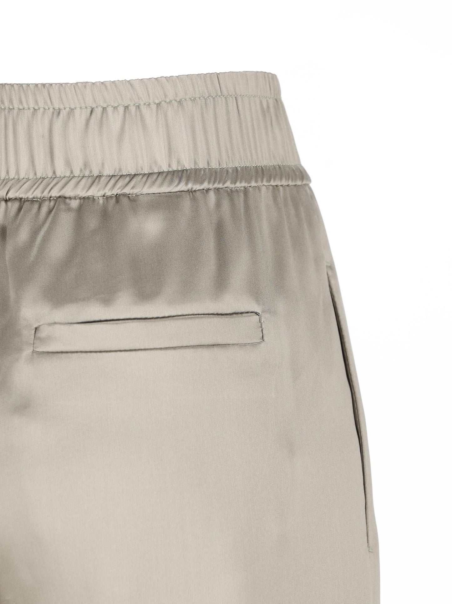 Pantaloni realizzati in seta ed elastan. M0C59P8942 C9125 BRUNELLO CUCINELLI 