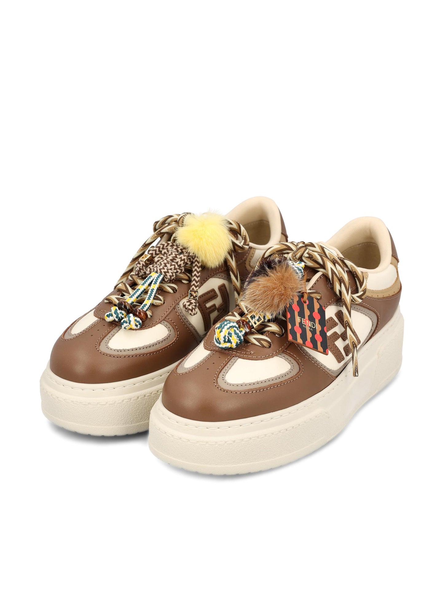 Sneakers realizzate in pelle di vitello. 8E8721 AY9NF1TO6 FENDI 