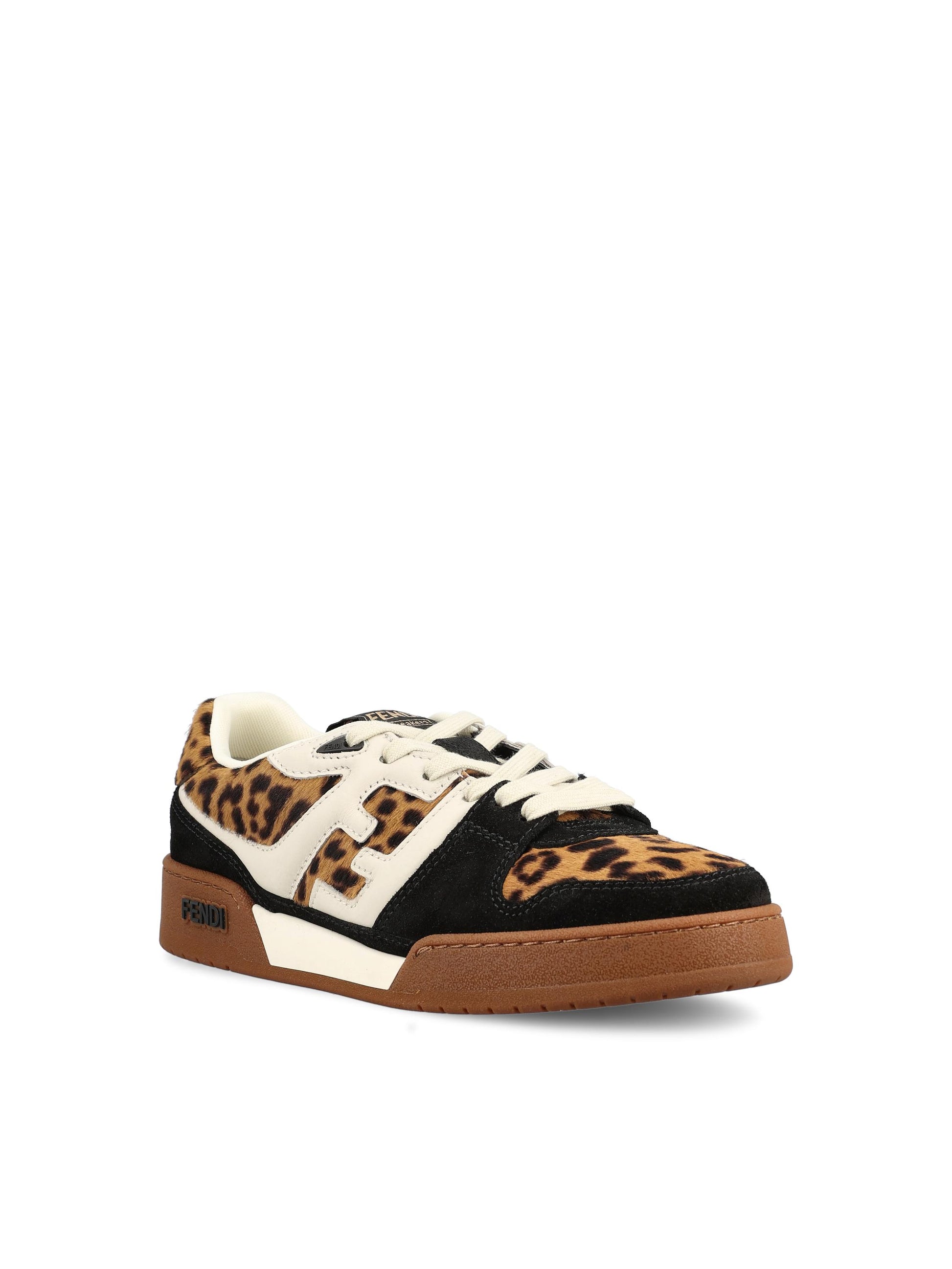 Sneakers realizzate in pelle di vitello. 8E8625 AY9GF1TO3 FENDI 