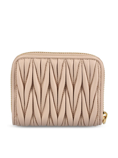 Portamonete realizzato in pelle di agnello. 5MM268 AFPPF0236 MIU MIU 