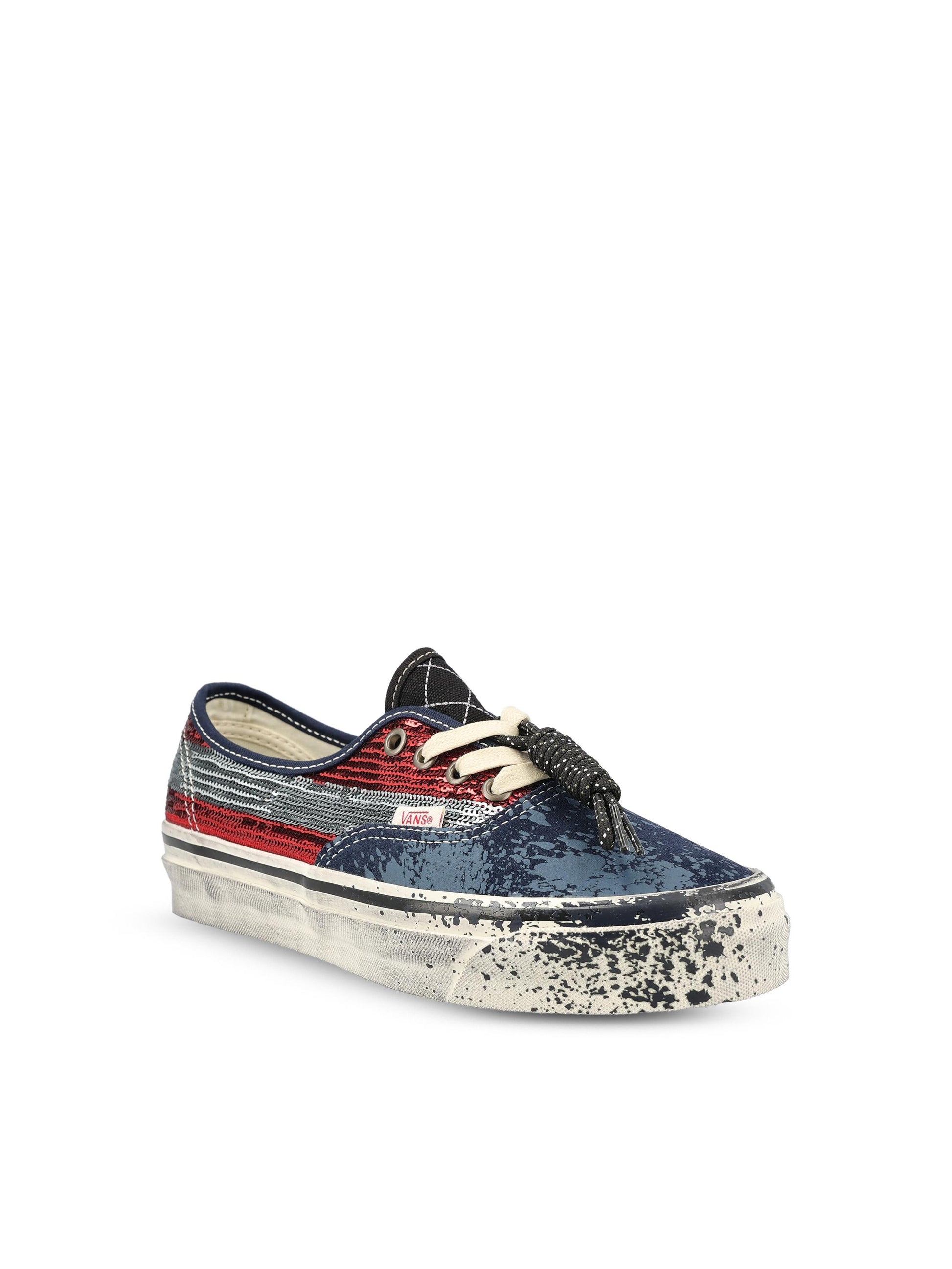 Sneakers realizzate in tessuto. VN000DB8Z111 VNZ11 VANS 