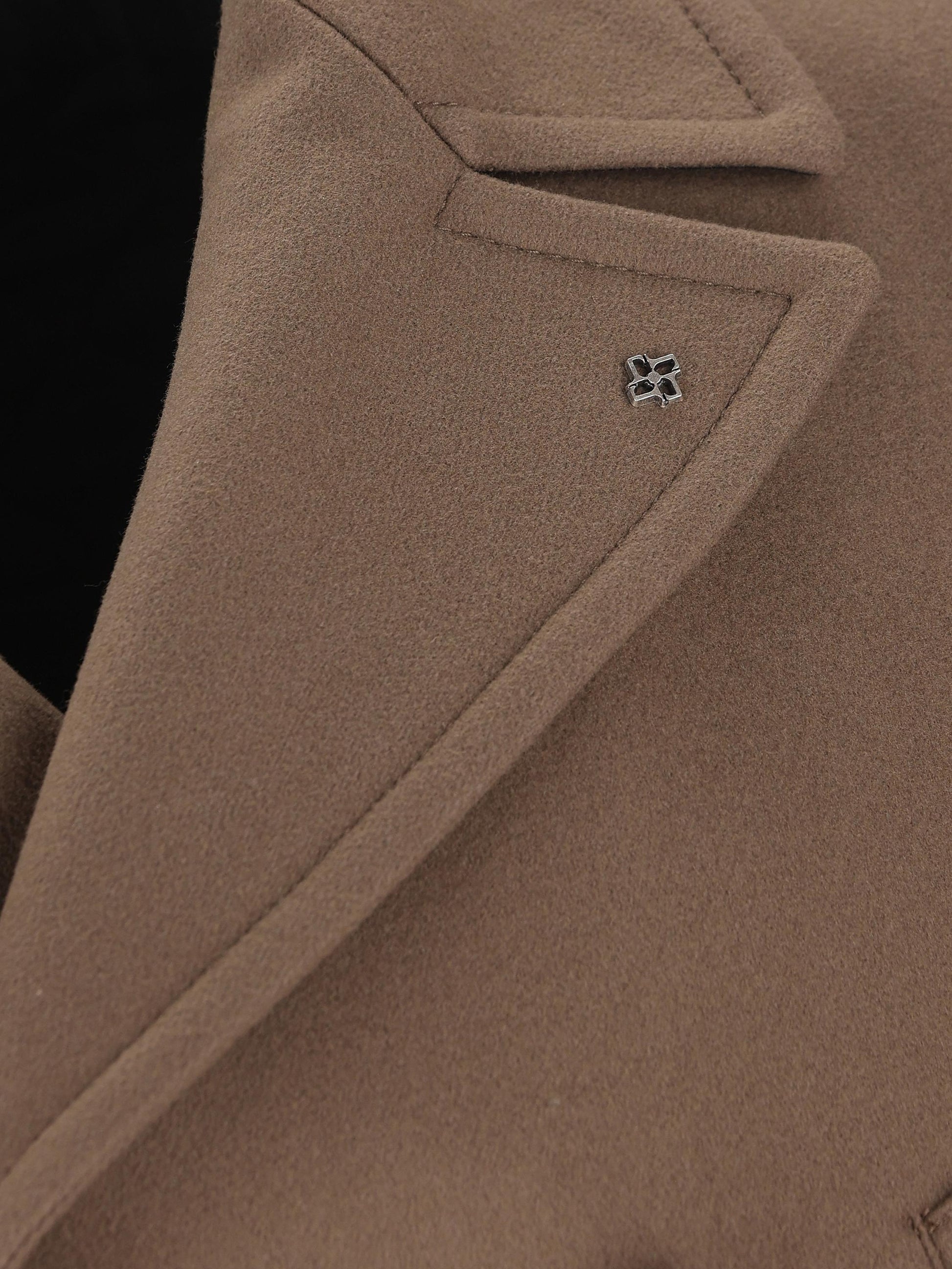 Cappotto realizzato in lana e cashmere. SAILINGF 770065T1326480 TAGLIATORE 