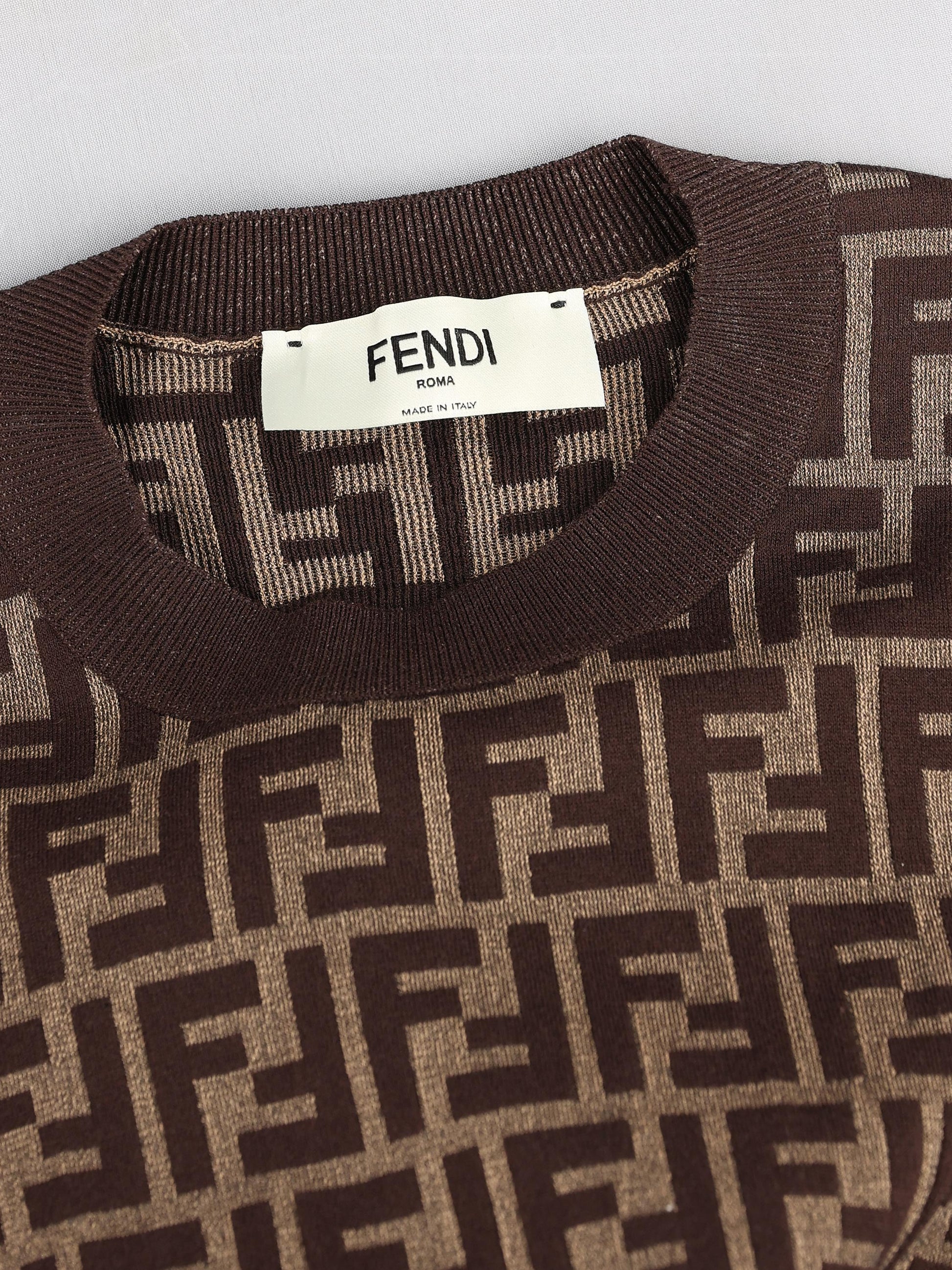 Abito realizzato in cotone. FZDD54 ASJTF0GGE FENDI 