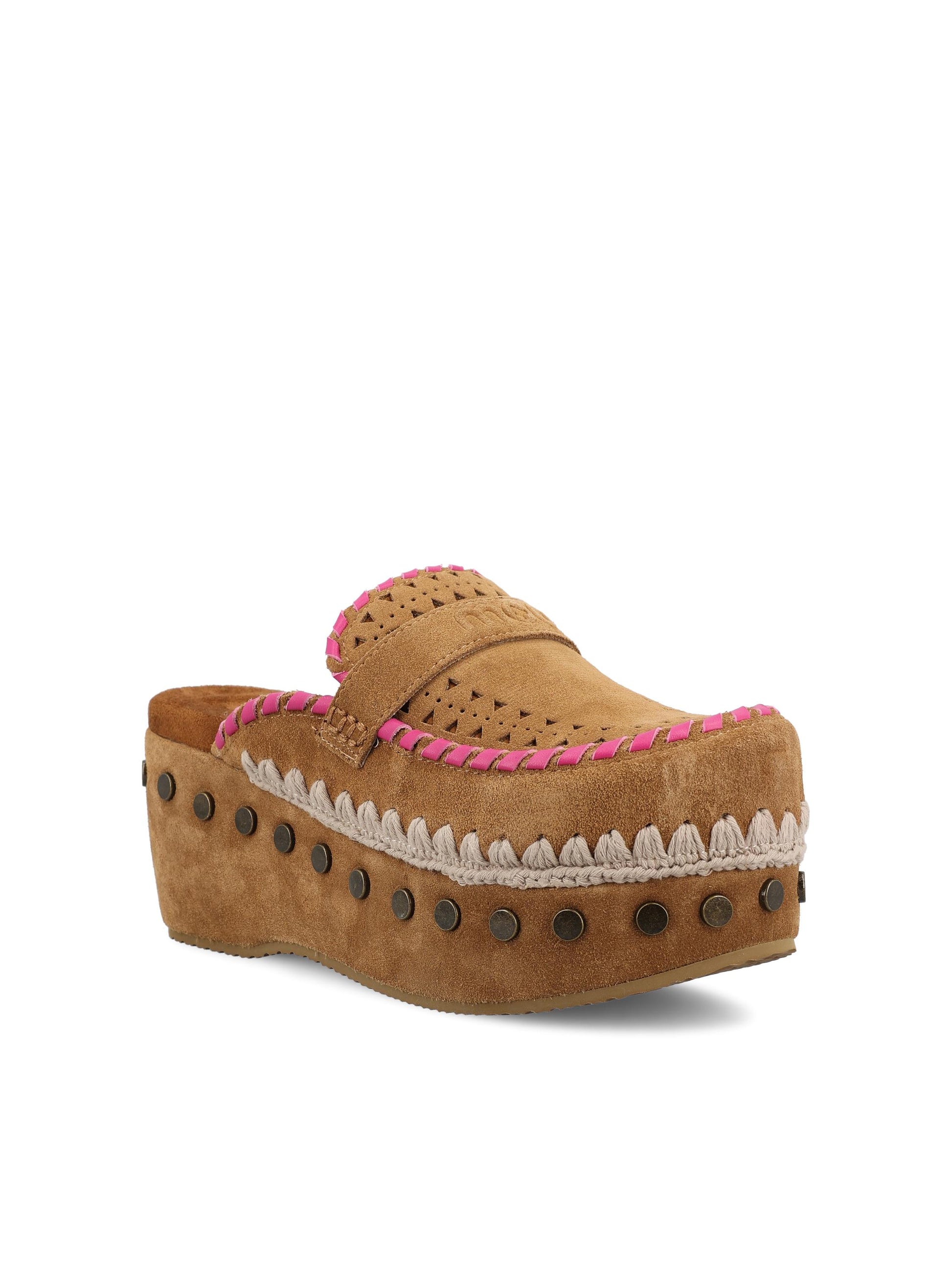 Clog realizzati in pelle. SW611004A COG MOU 