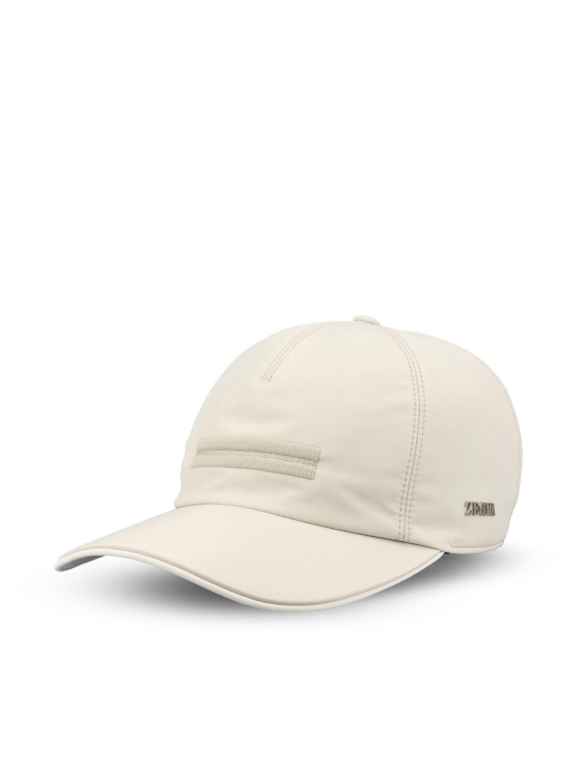 Cappello realizzato in tessuto tecnico. E8I00H B8C262 ZEGNA 