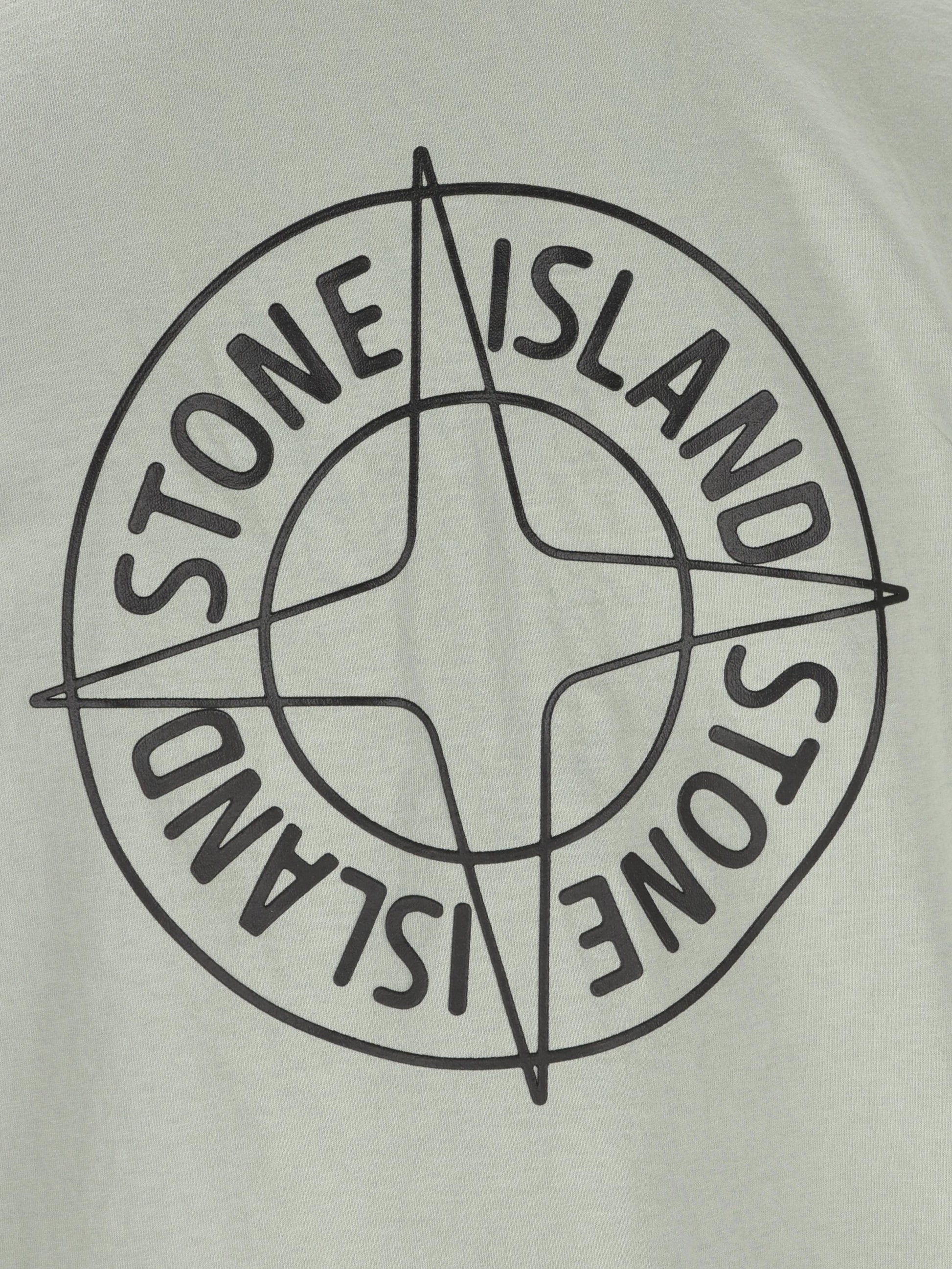 T-Shirt realizzata in cotone. 2100001 S0284V0055 STONE ISLAND 