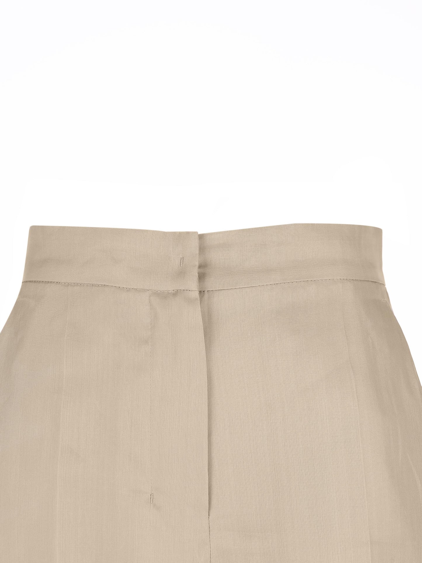 Pantaloni realizzati in seta. 2611131044600 001 MAX MARA 