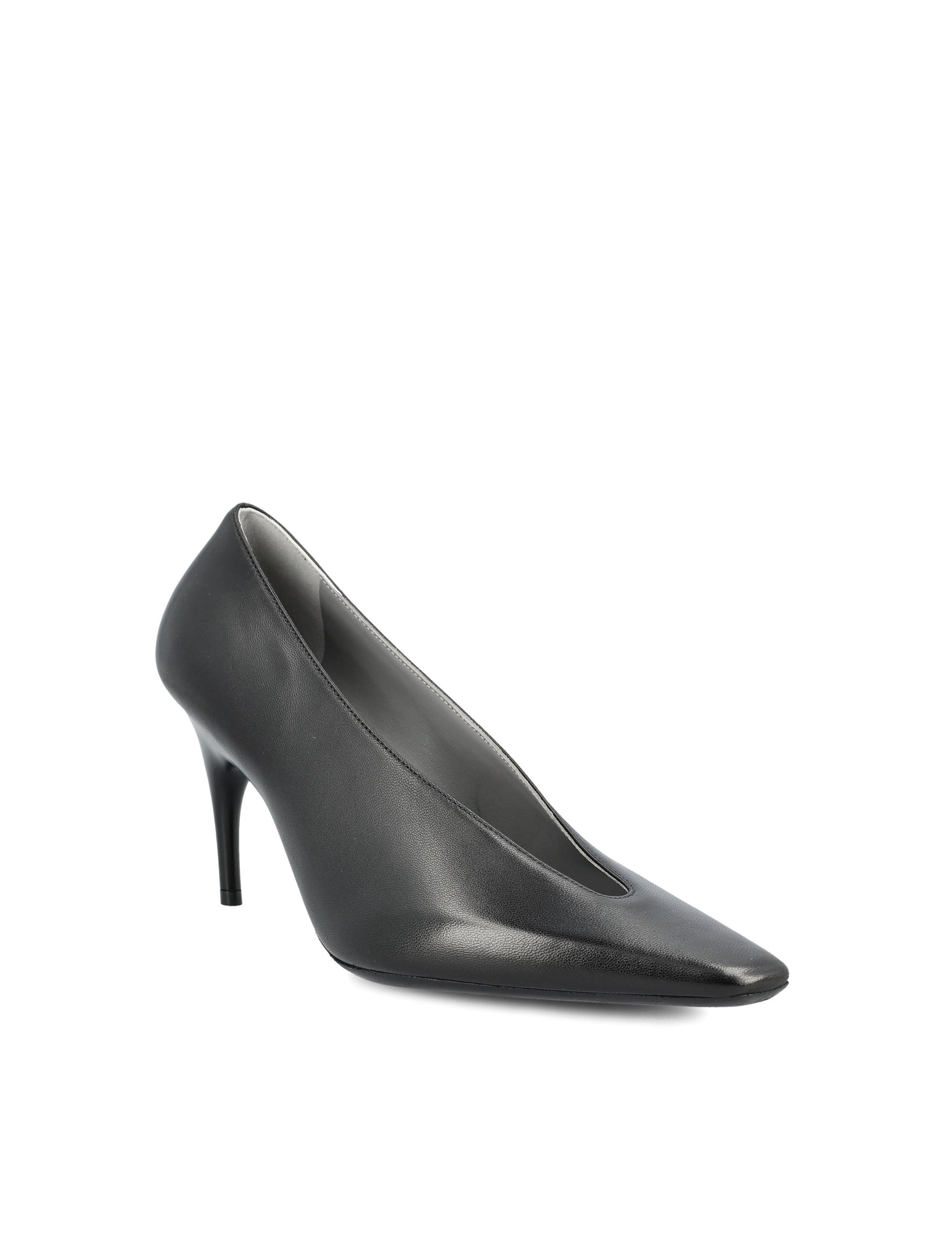 Décolleté in pelle. 869817 WCDH11080 BALENCIAGA 
