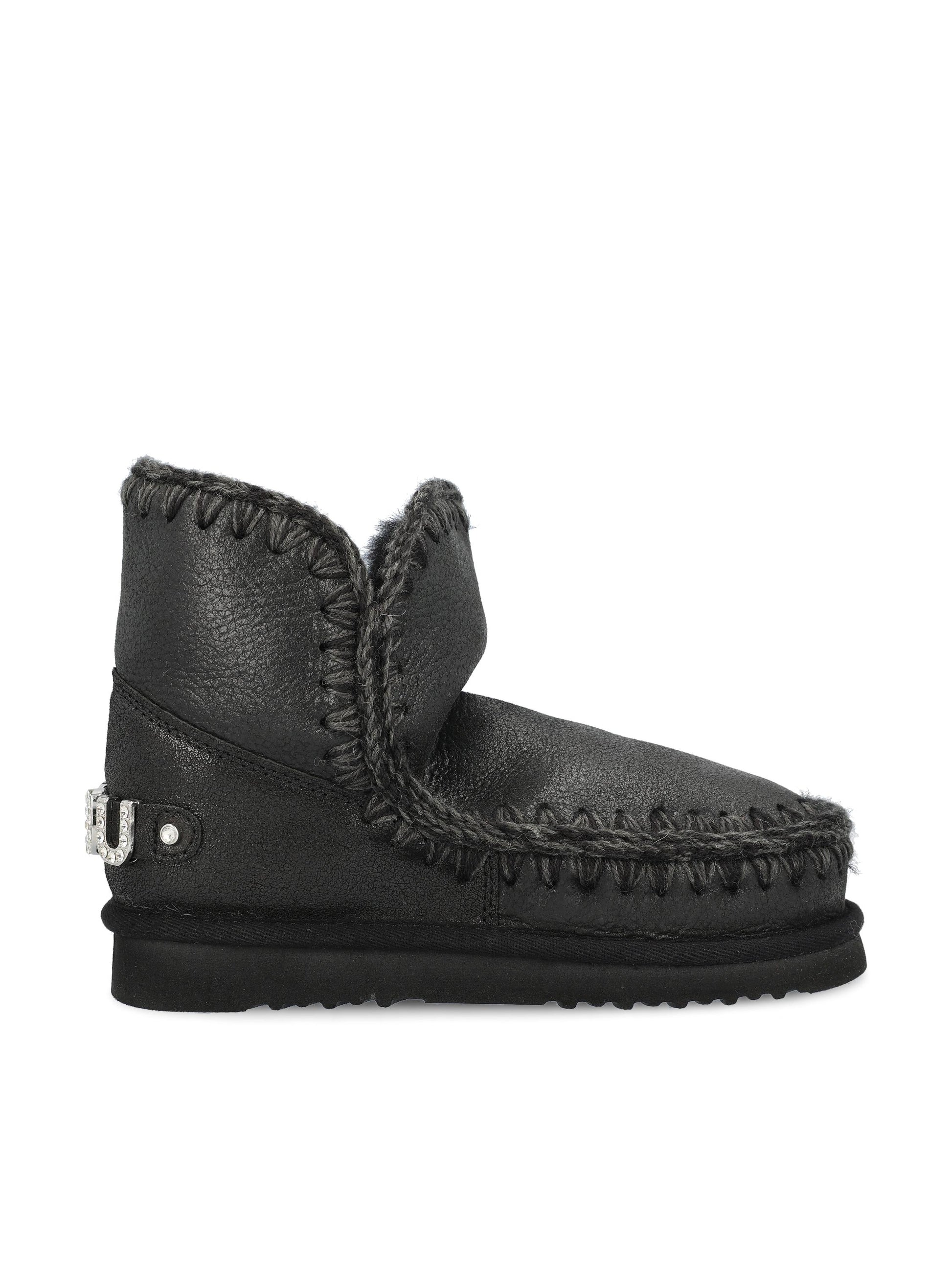 Stivali realizzati in pelle di montone. FW101036B CBKG MOU 