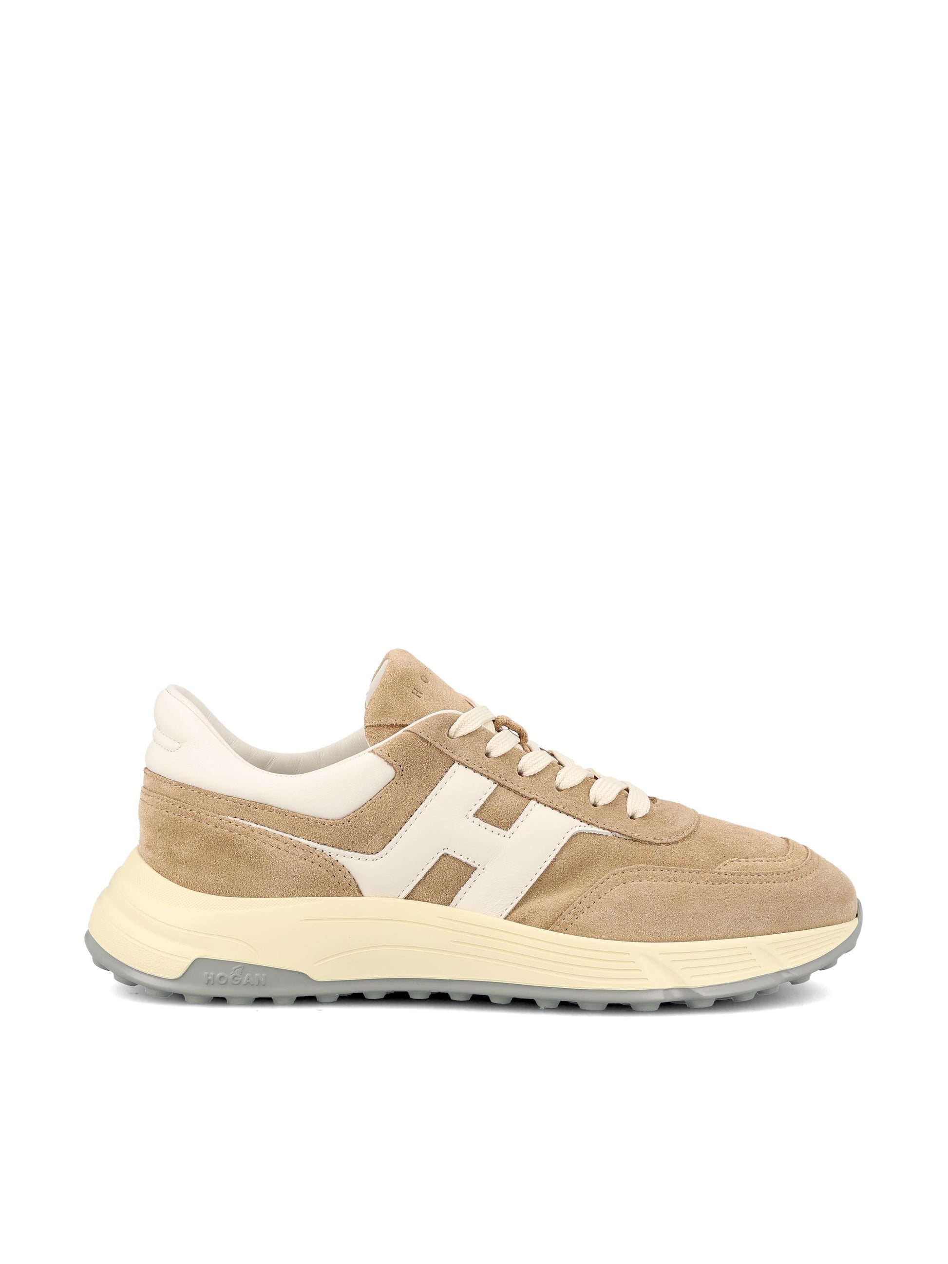 Sneakers realizzate in pelle scamosciata. HXM5630FR30UL6 0ZCP HOGAN 