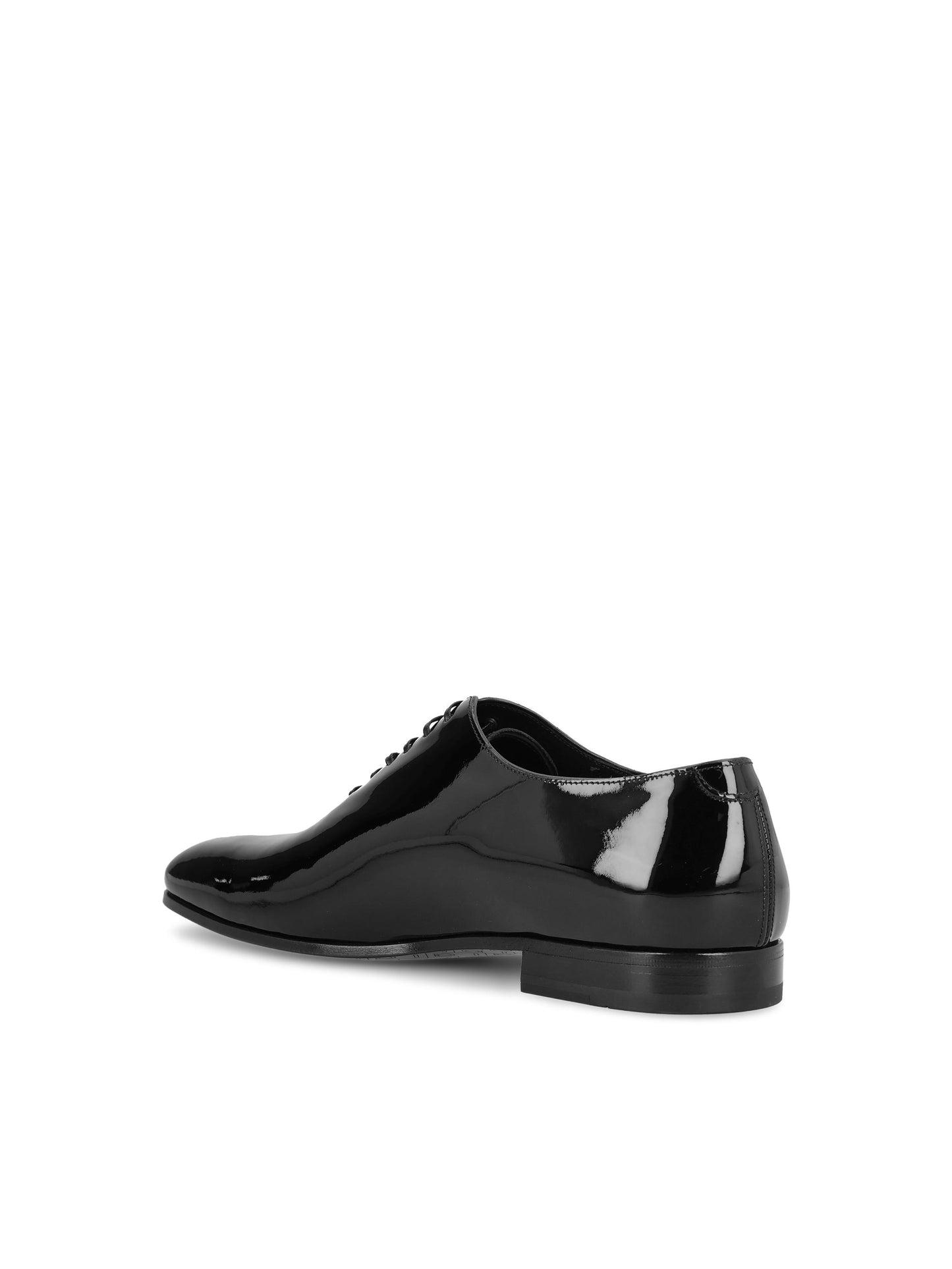 Stringate realizzate in vitello verniciato. 02A025 787443003 SALVATORE FERRAGAMO 