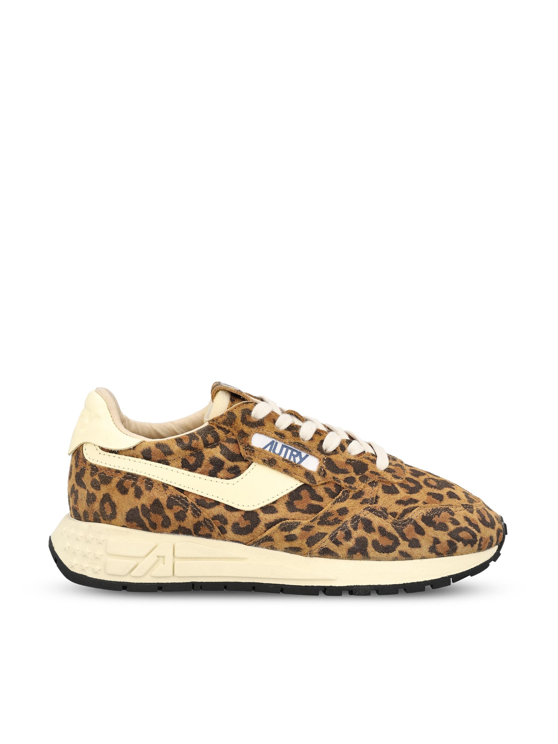 Sneakers realizzate in suede e pelle. WWLW UJ02 AUTRY 