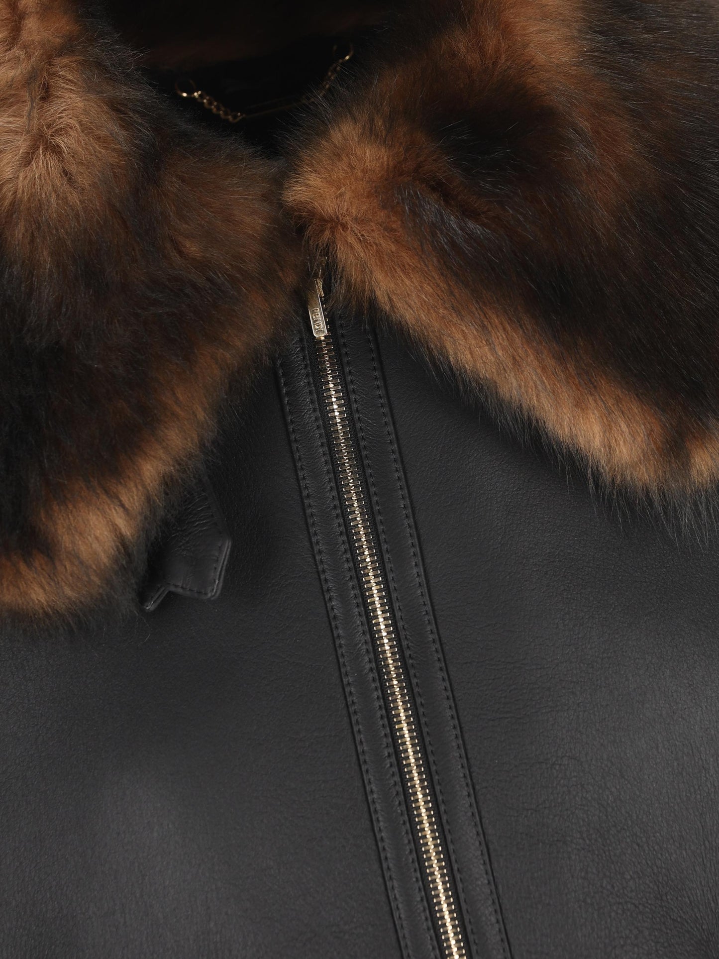 Gilet realizzato in pelle di agnello. FM5434 AHBDF0GME FENDI 
