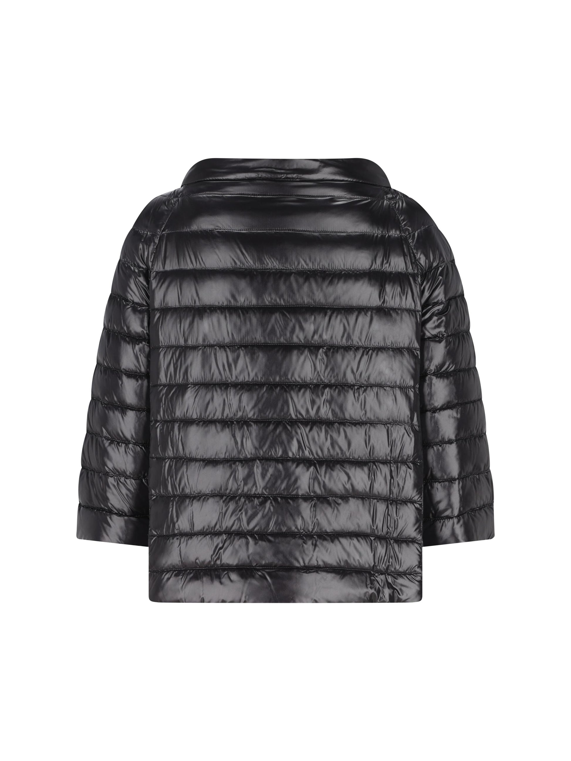 Piumino realizzato in poliammide. PI0769D 12017Z9319 HERNO 