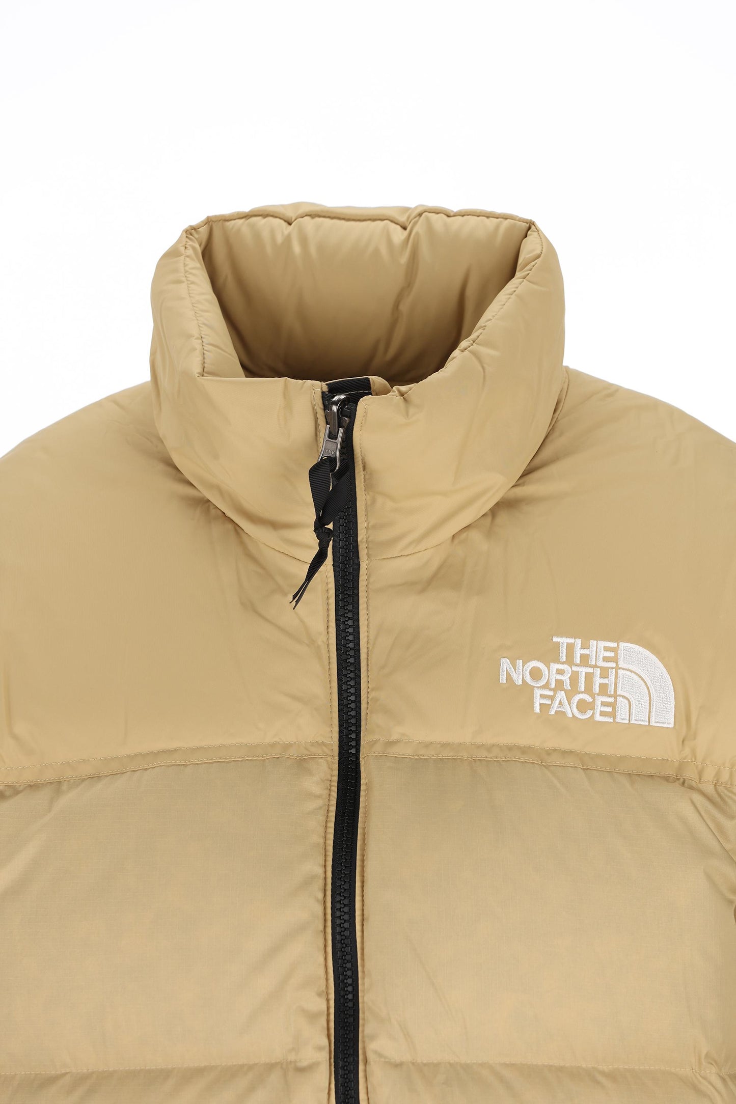 Piumino realizzato in nylon. NF0A3XEO GM31 THE NORTH FACE 