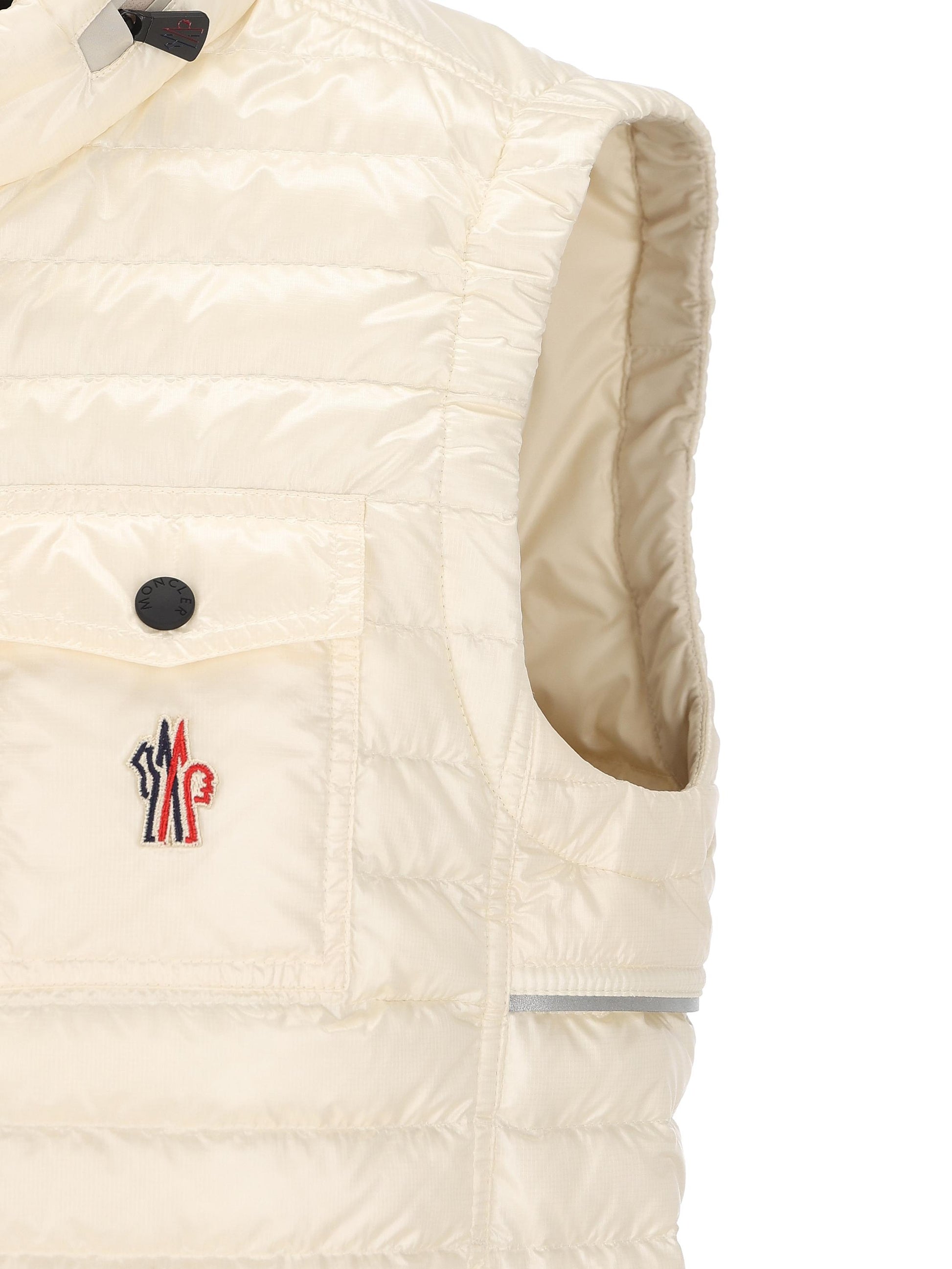 Gilet realizzato in poliammide. W1A00019 597X604A MONCLER GRENOBLE 