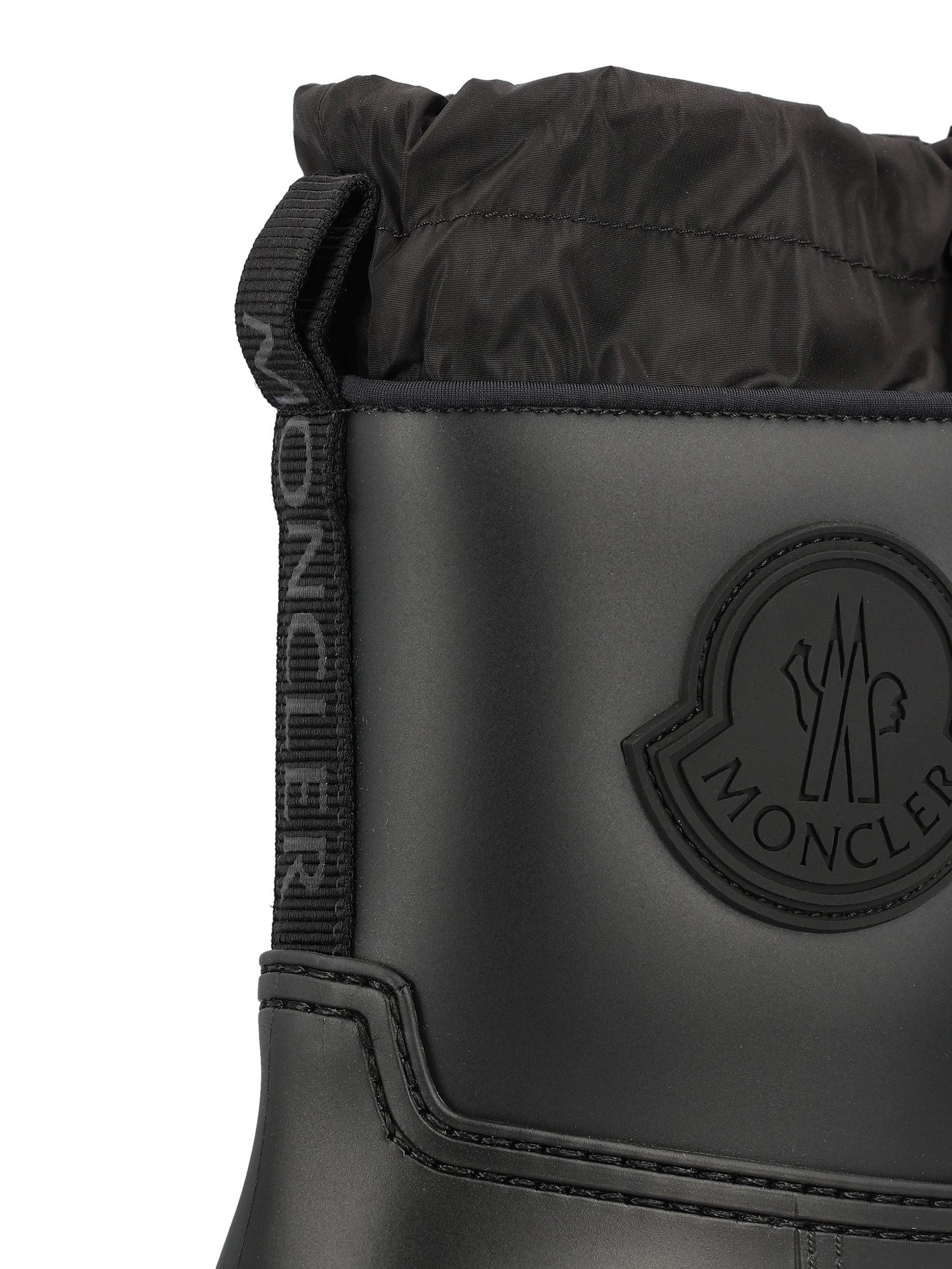 Stivali realizzati in PVC. W4G00200 M4522999 MONCLER 