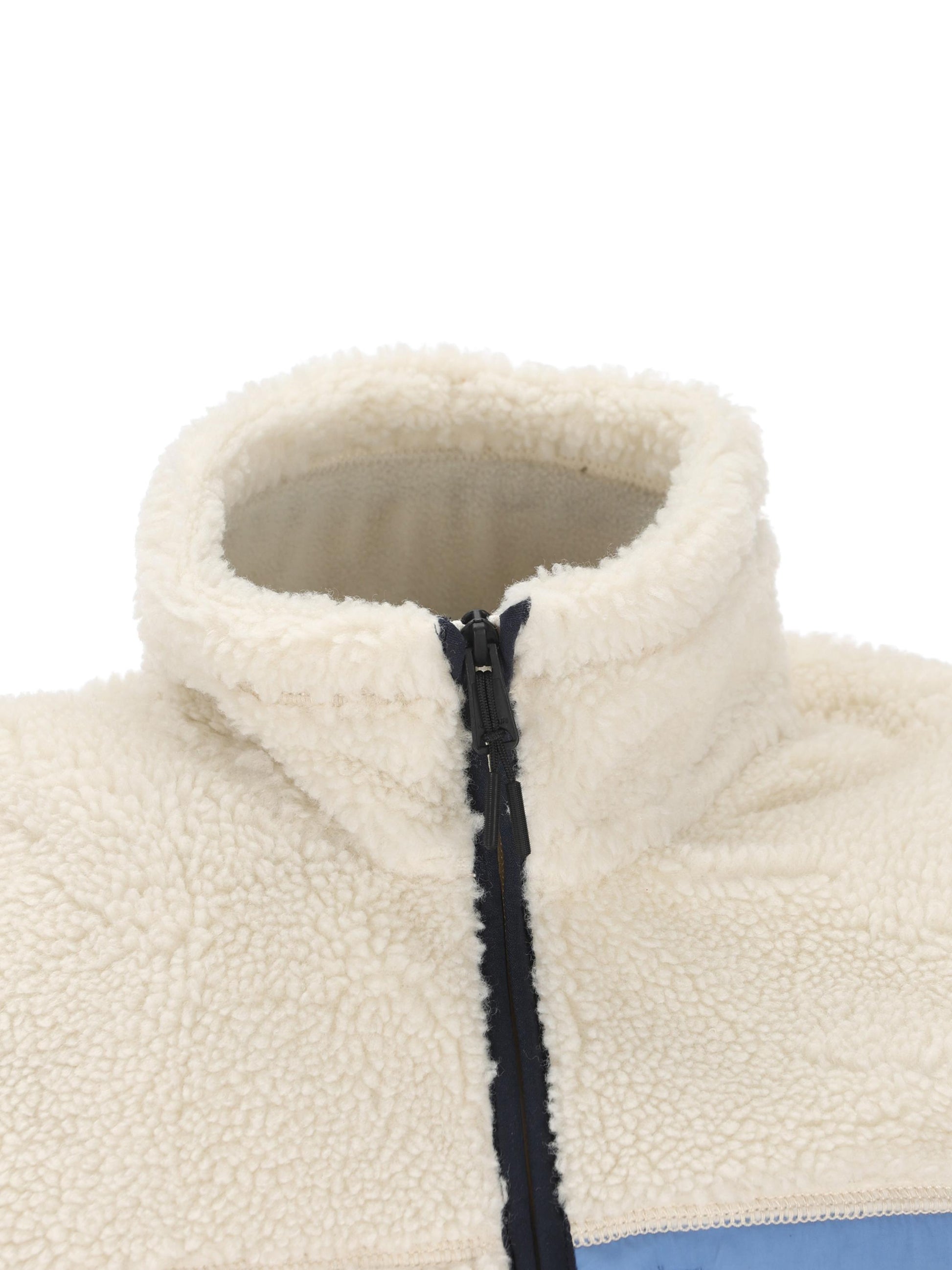 Gilet realizzato in poliestere riciclato. NP0A4HZKMCE1 CB MCE NAPAPIJRI 