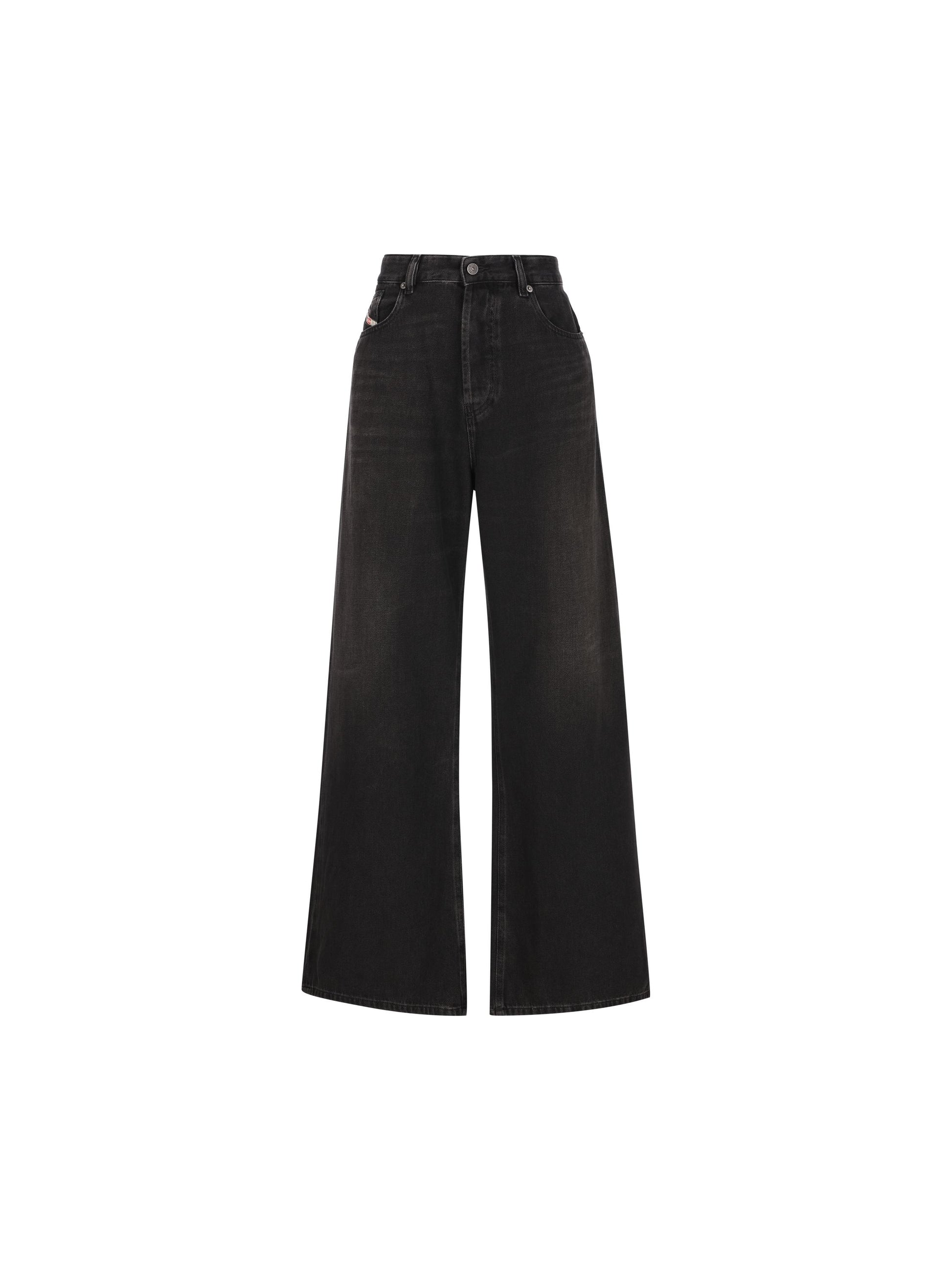 Jeans realizzati in cotone. A06925 09J9602 DIESEL 