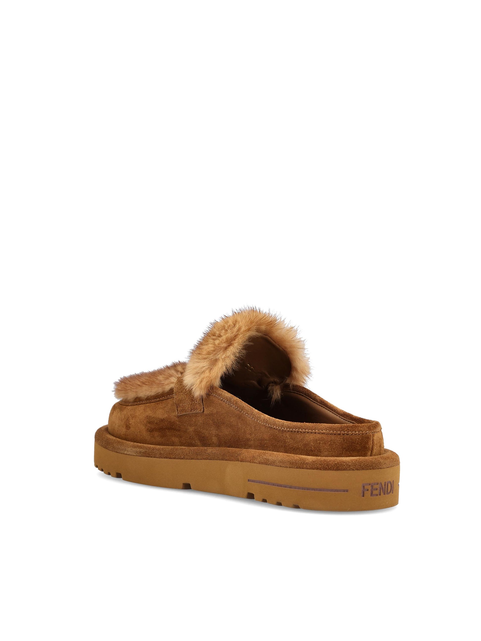 Sabot realizzati in pelle di vitello. 8R8777 AYA0F1TP4 FENDI 