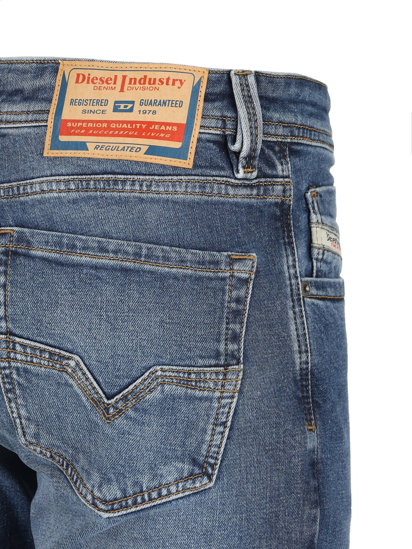 Pantaloni realizzati in cotone. 00C06Q 0ADBI01 DIESEL 